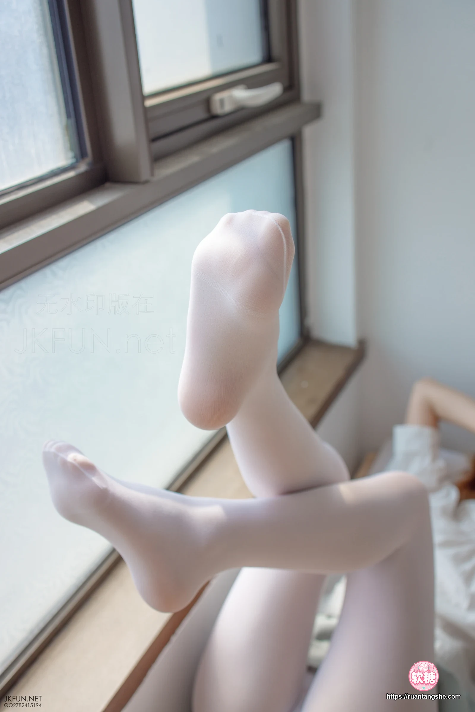 森萝财团 JKFUN-009 50D白丝 按摩仪