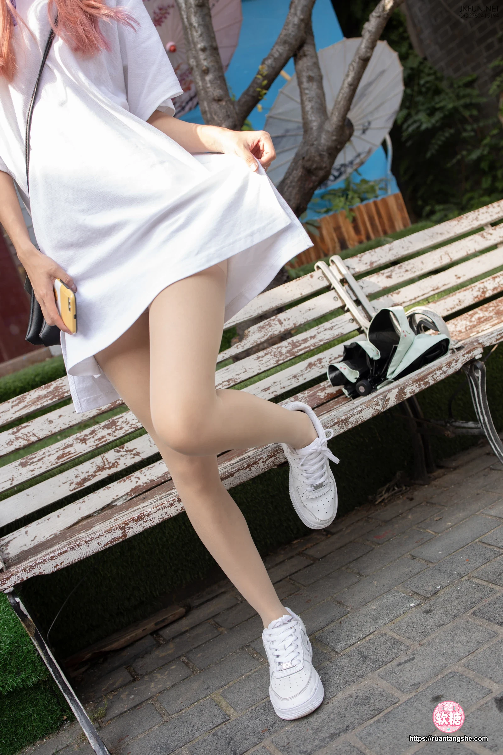森萝财团 JKFUN-012 10D肉丝 运动鞋 桌下 小梓