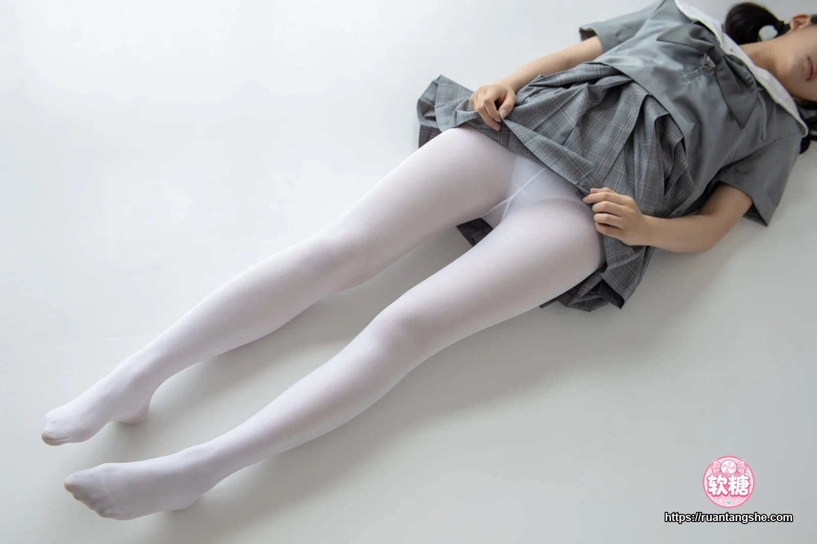森萝财团 JKFUN-013 80D白丝 小香