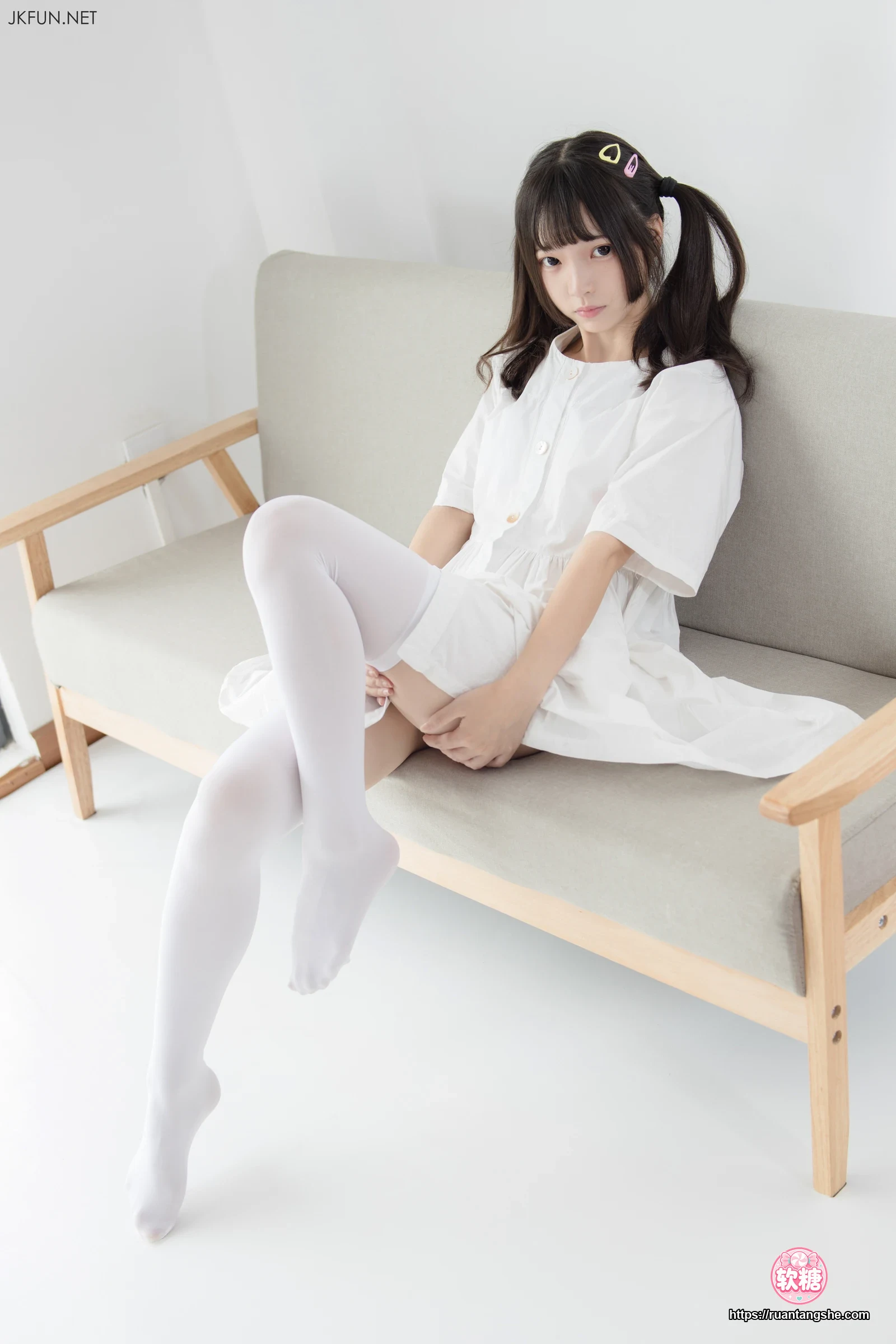 森萝财团 JKFUN-014 80D过膝袜 默陌