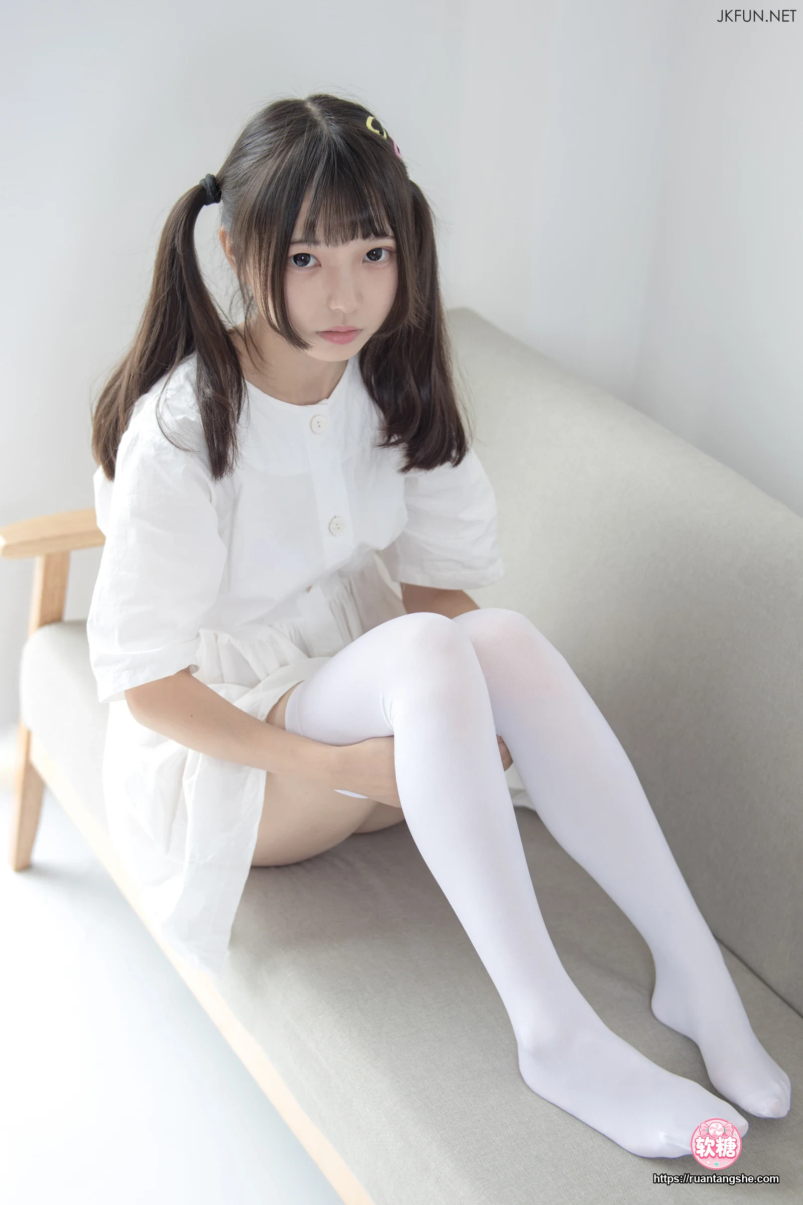 森萝财团 JKFUN-014 80D过膝袜 默陌