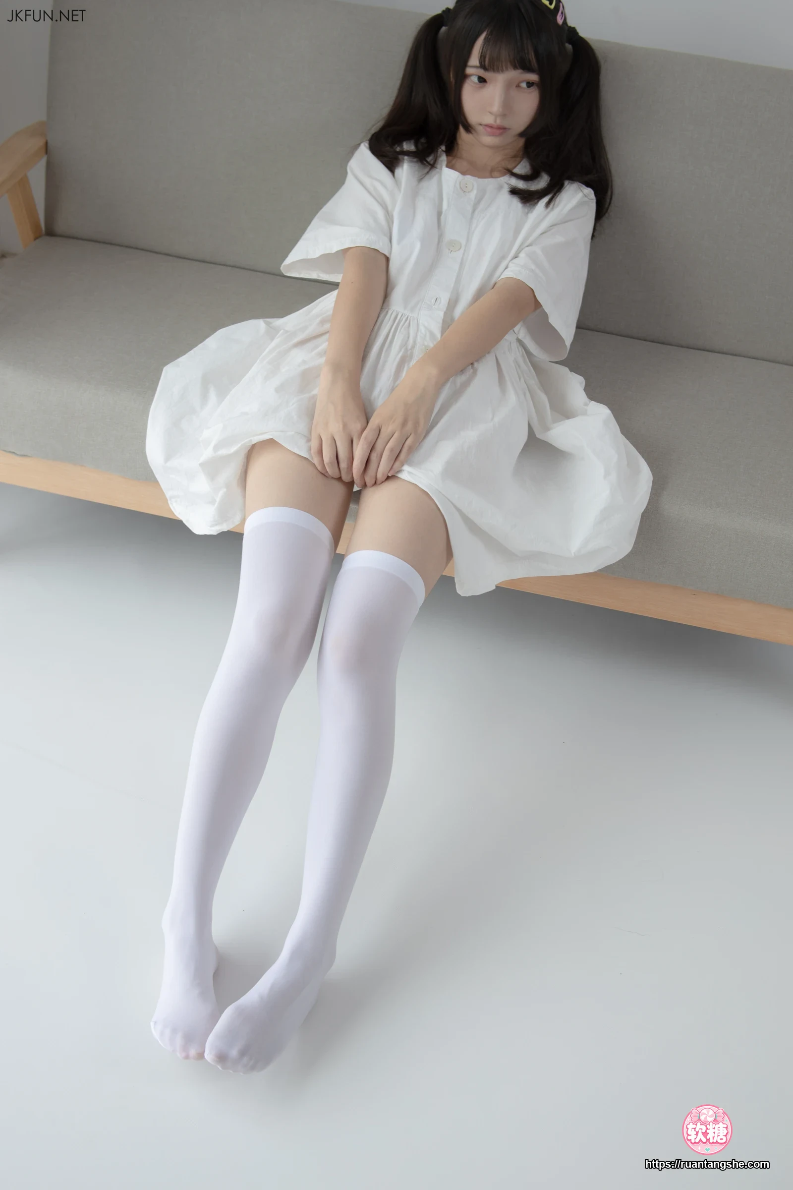 森萝财团 JKFUN-014 80D过膝袜 默陌