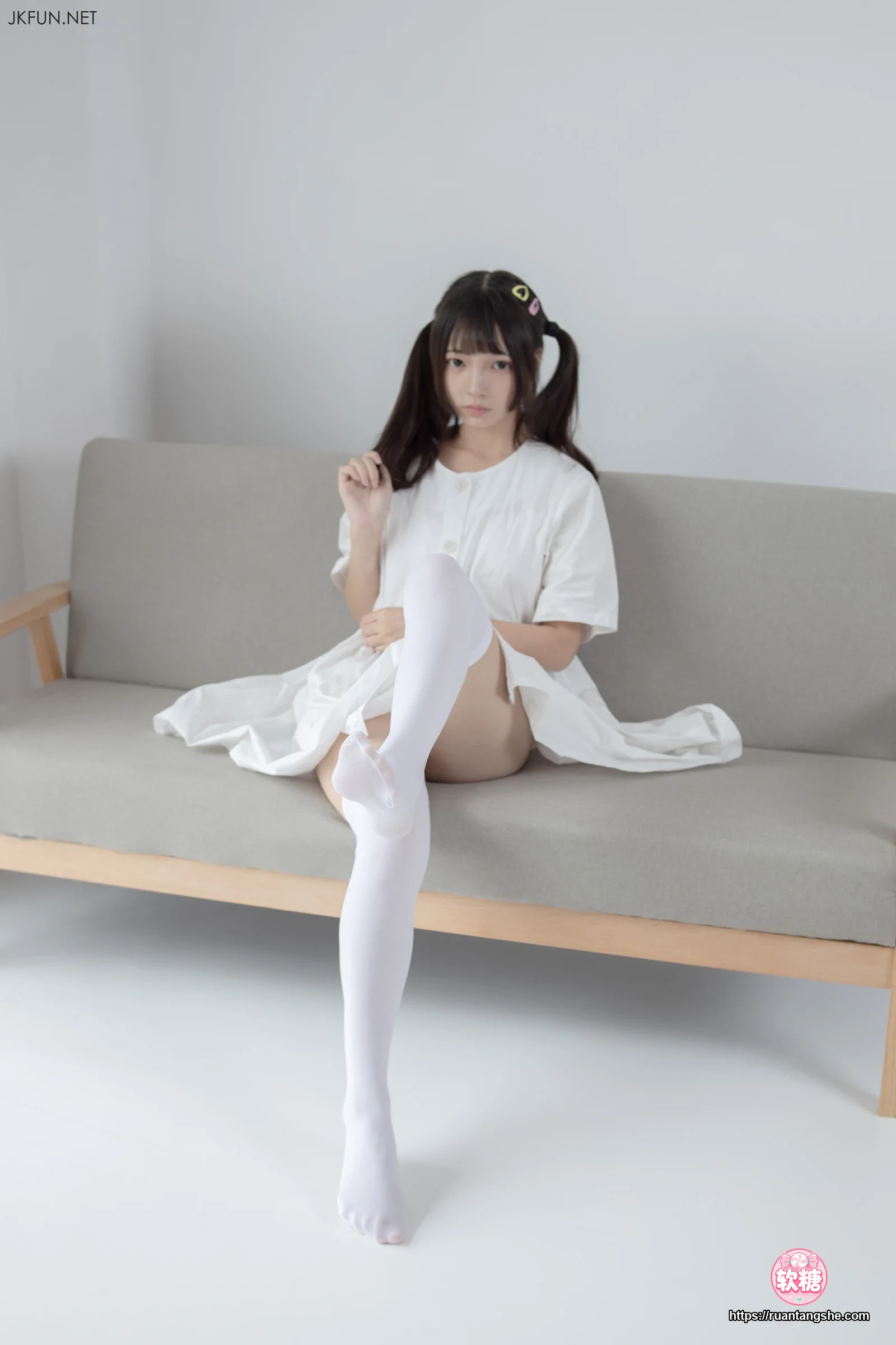 森萝财团 JKFUN-014 80D过膝袜 默陌