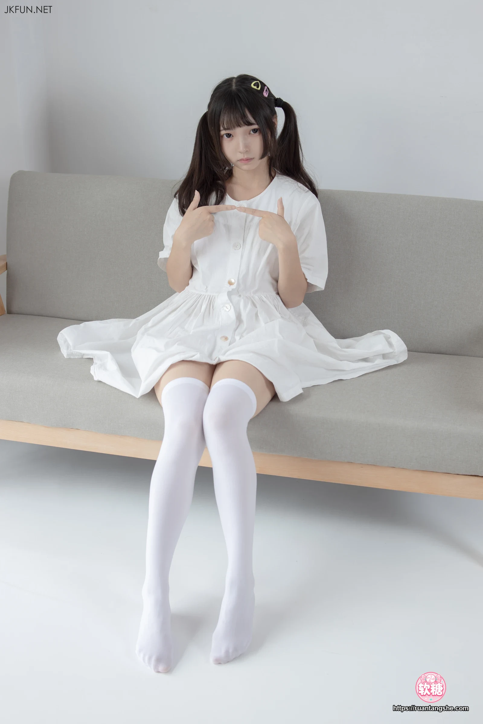森萝财团 JKFUN-014 80D过膝袜 默陌