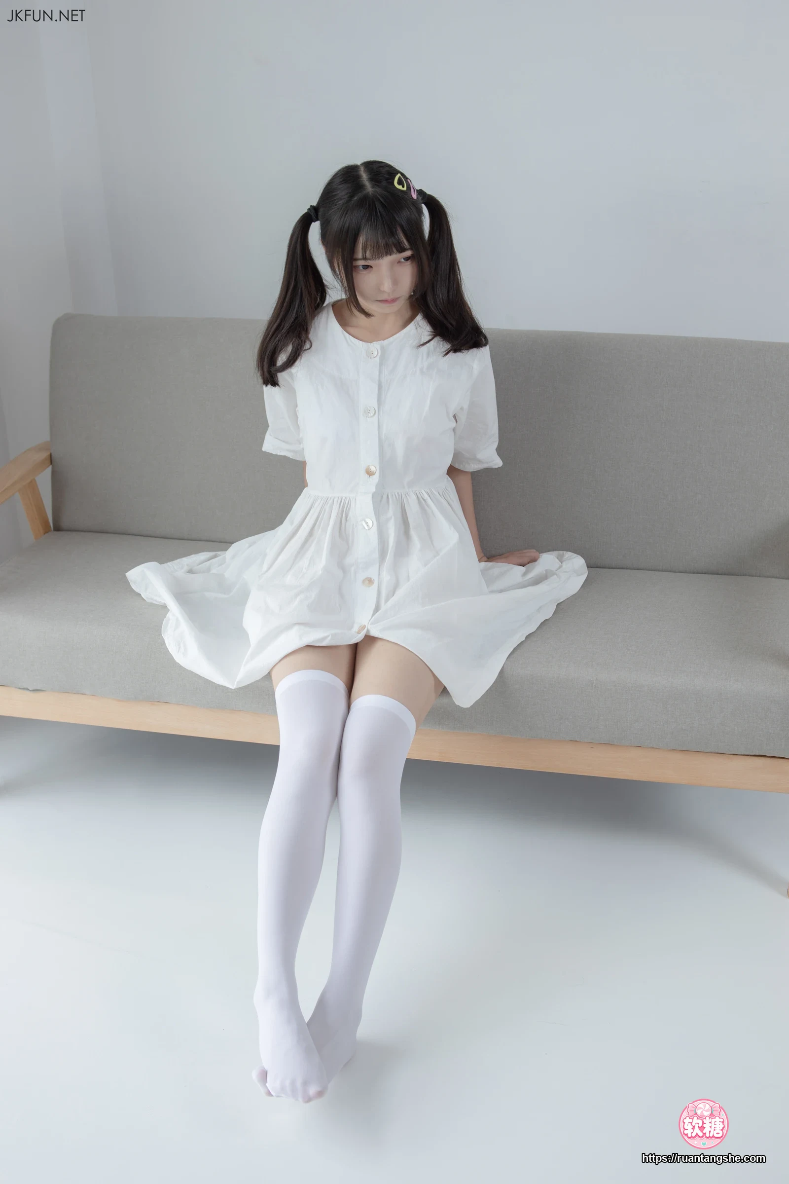 森萝财团 JKFUN-014 80D过膝袜 默陌