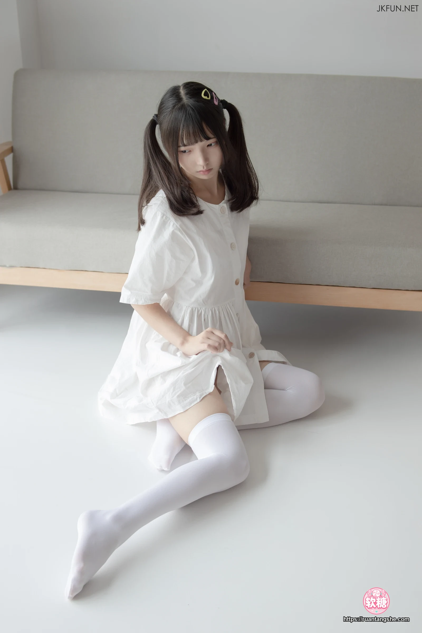 森萝财团 JKFUN-014 80D过膝袜 默陌