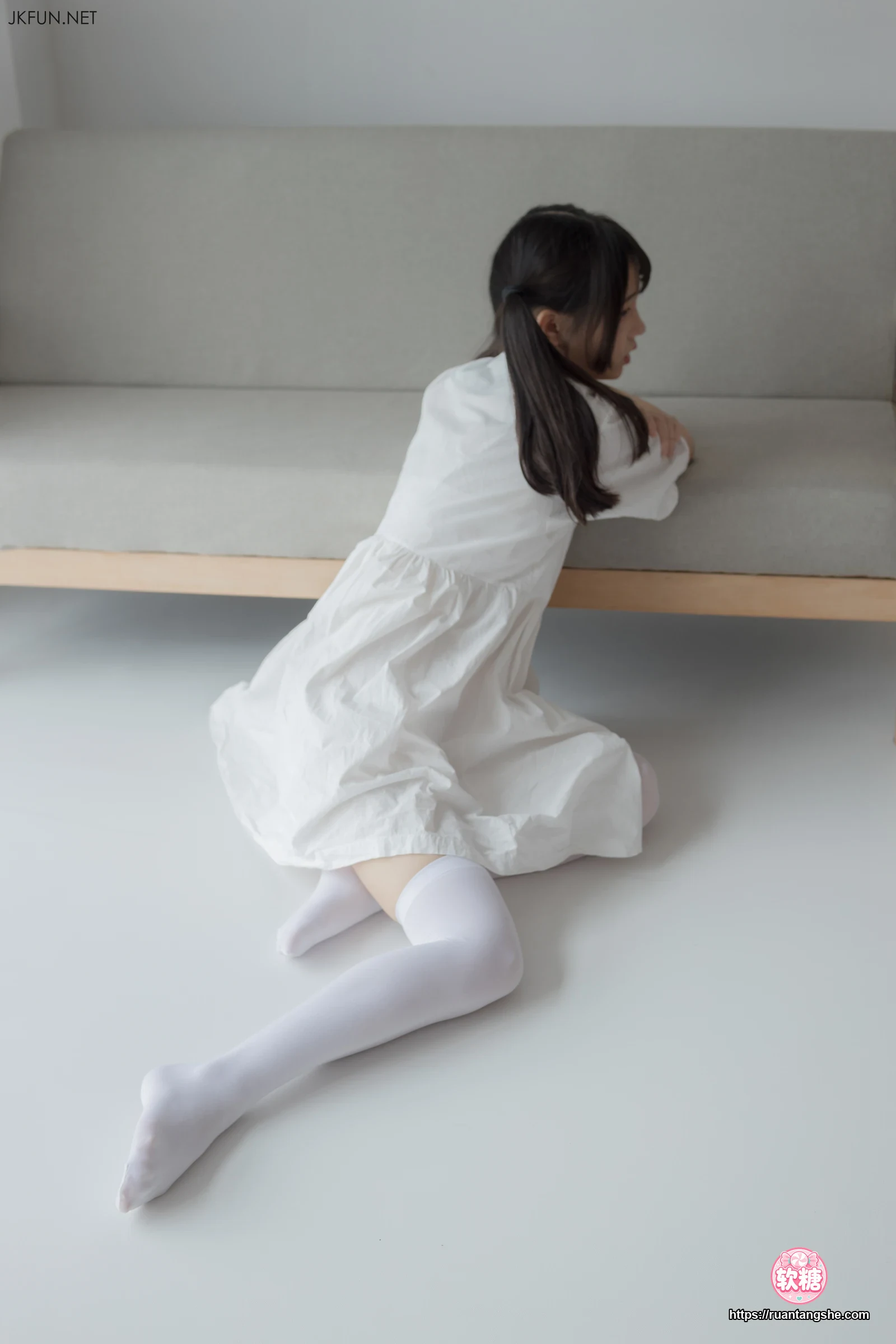 森萝财团 JKFUN-014 80D过膝袜 默陌