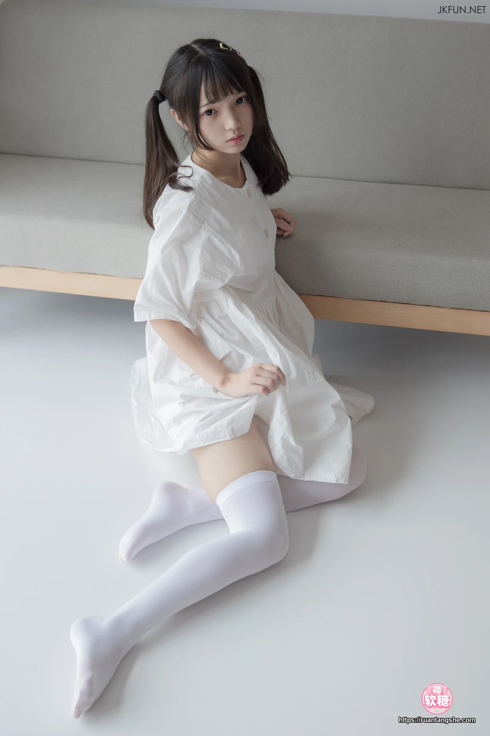 森萝财团 JKFUN-014 80D过膝袜 默陌