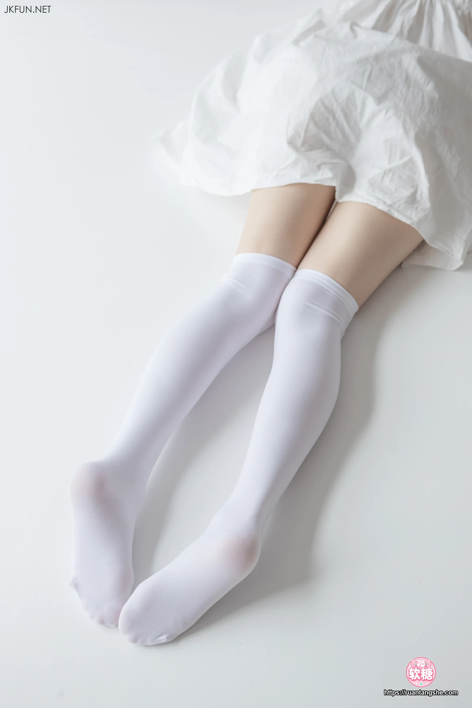 森萝财团 JKFUN-014 80D过膝袜 默陌