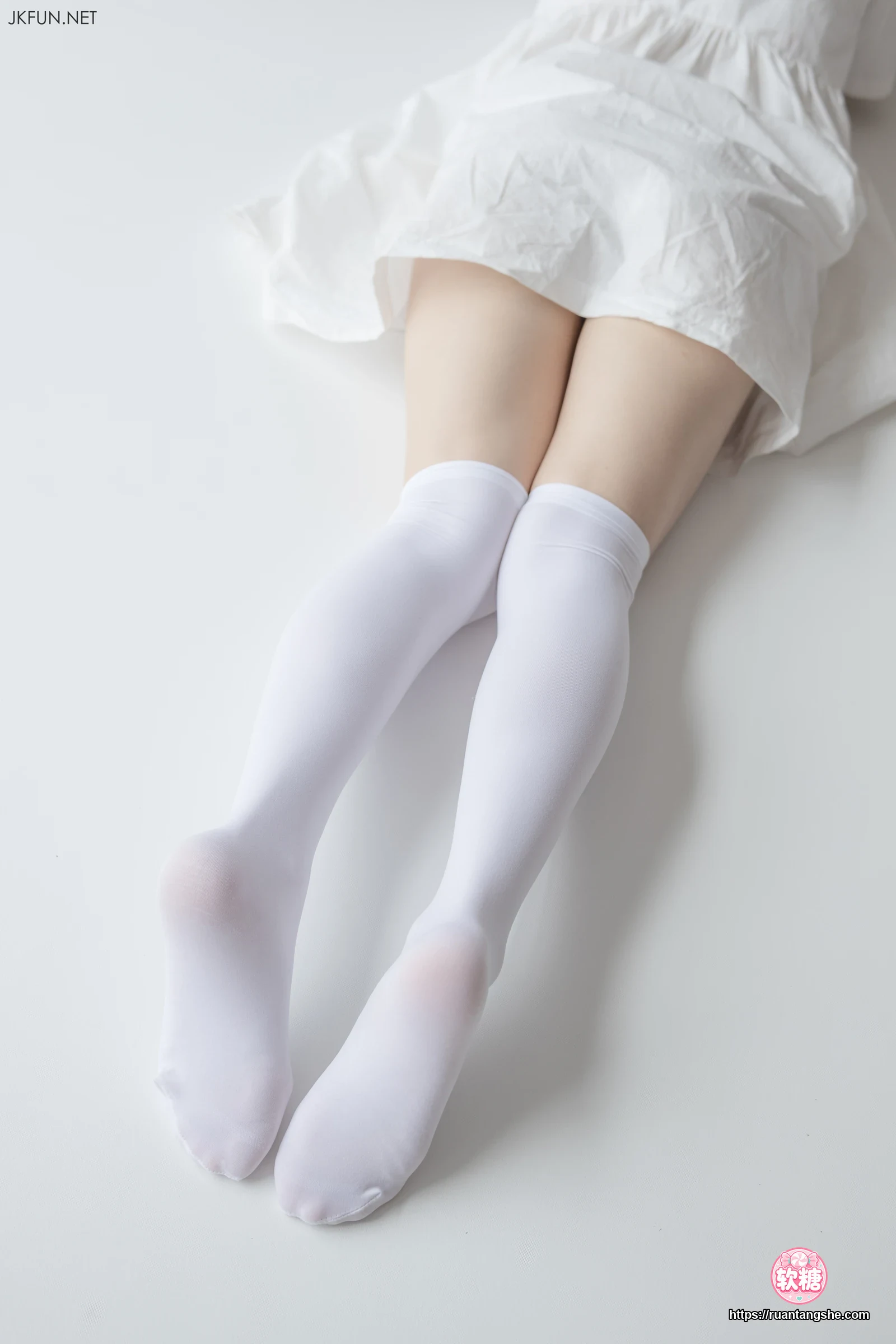 森萝财团 JKFUN-014 80D过膝袜 默陌