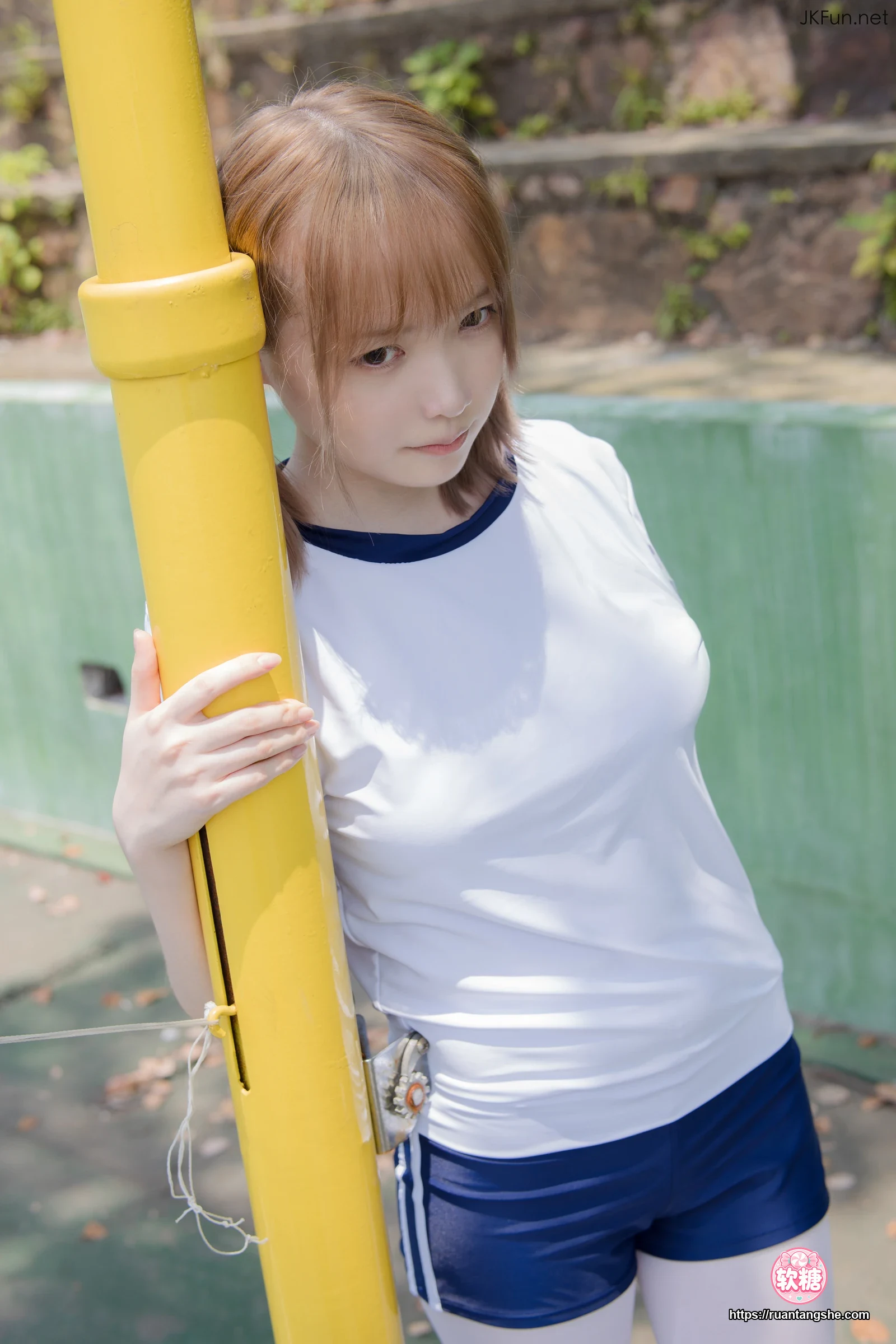 森萝财团 JKFUN-019 《外景体操服》 80D白丝 Aika