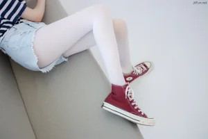 森萝财团《JKFUN-020 80D白丝 Aika》写真图集 98P+1V｜在线预览与图包下载