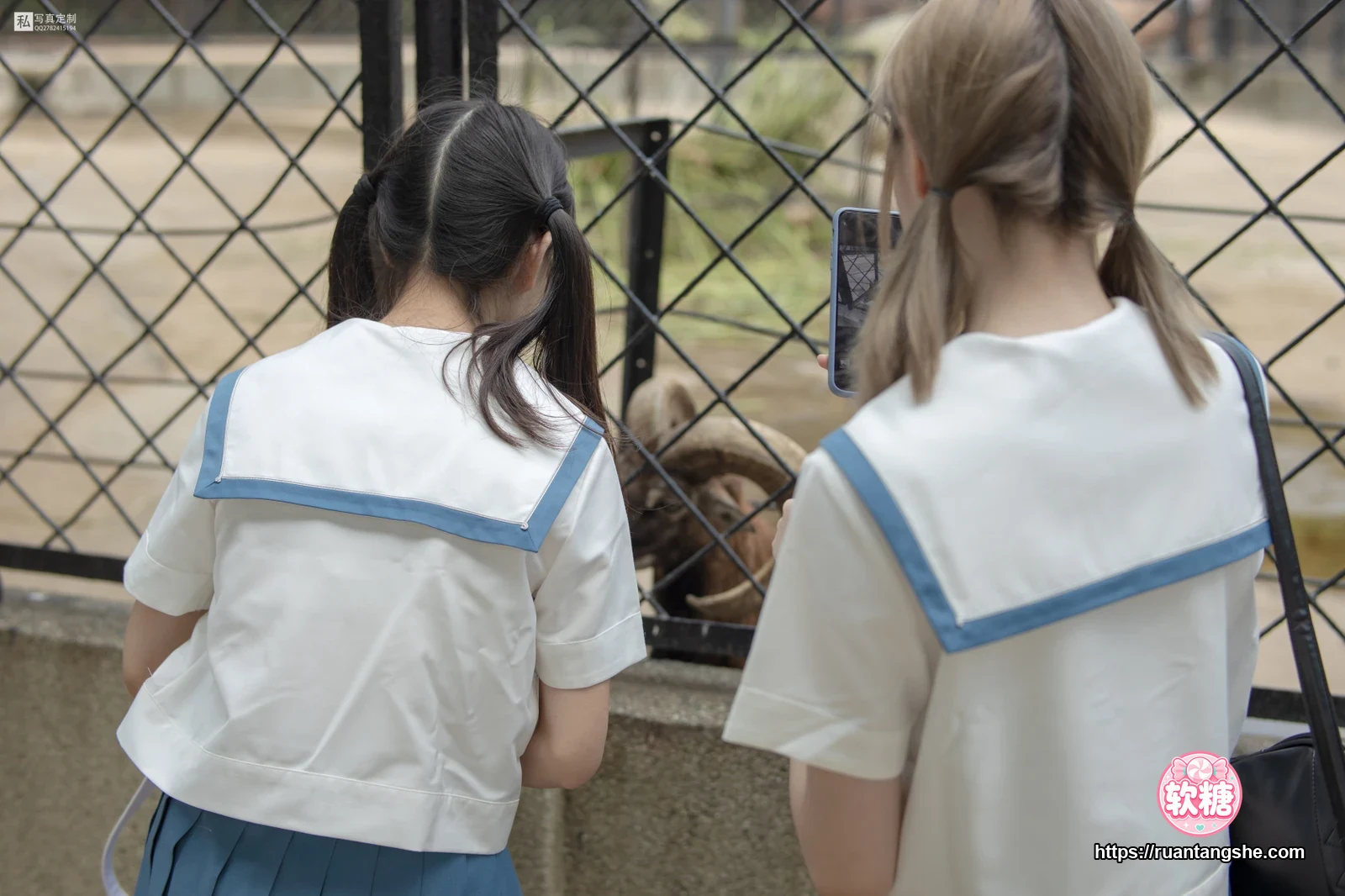 森萝财团 JKFUN-025 《两女一ZOO》 80D白丝过膝袜 默陌&Aika