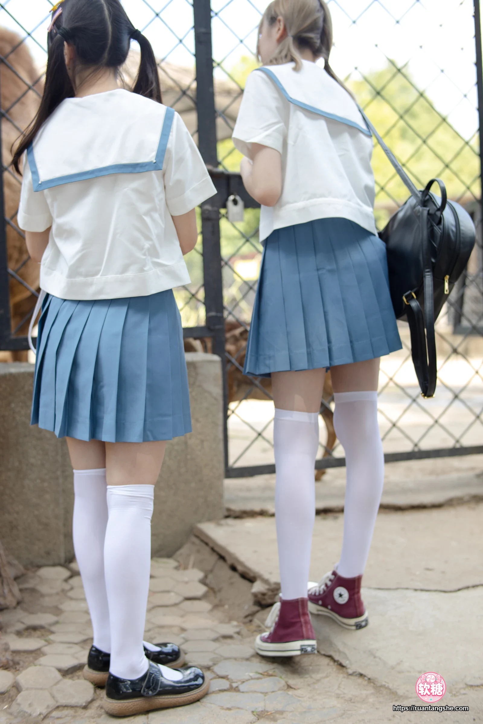 森萝财团 JKFUN-025 《两女一ZOO》 80D白丝过膝袜 默陌&Aika