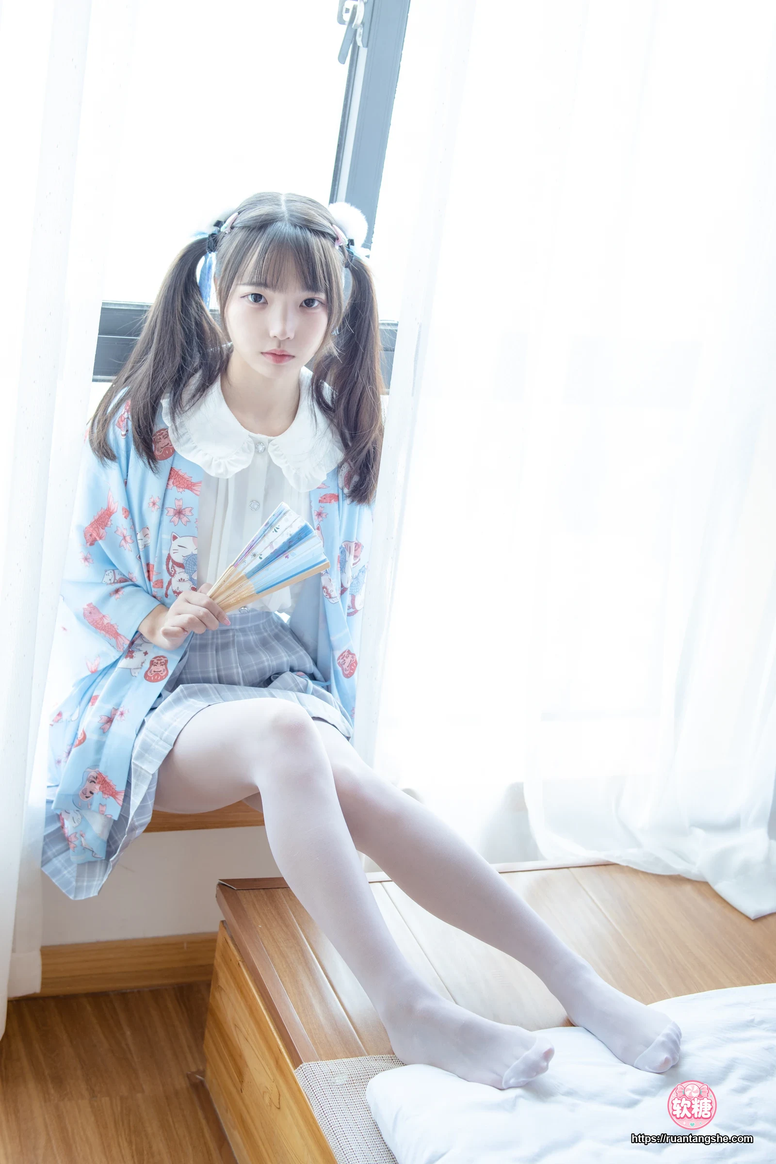森萝财团 JKFUN-027 《花里胡哨的民宿》 15D白丝 默陌