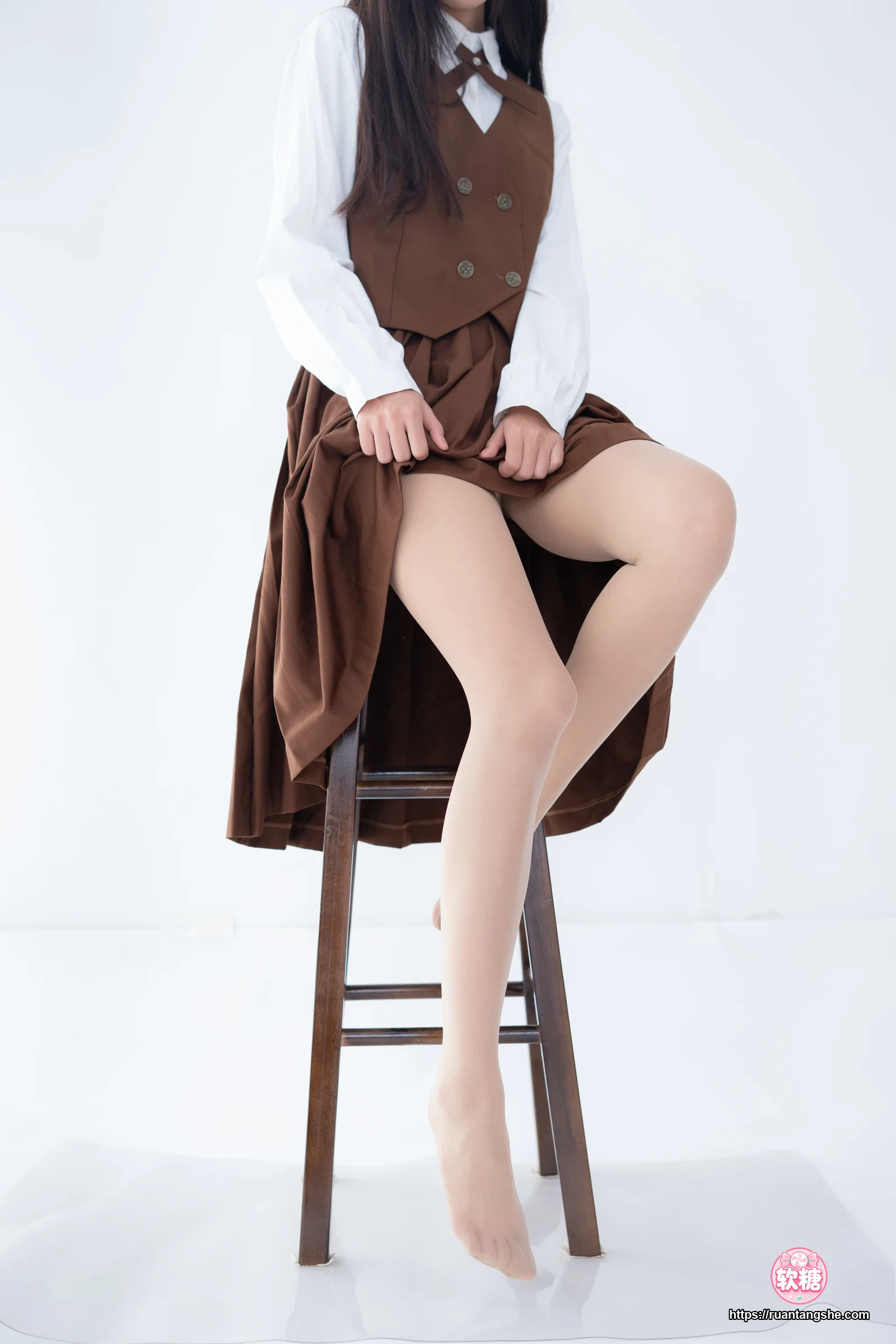 森萝财团 JKFUN-033 《摄助习作-小梓》 肉丝30D 小梓