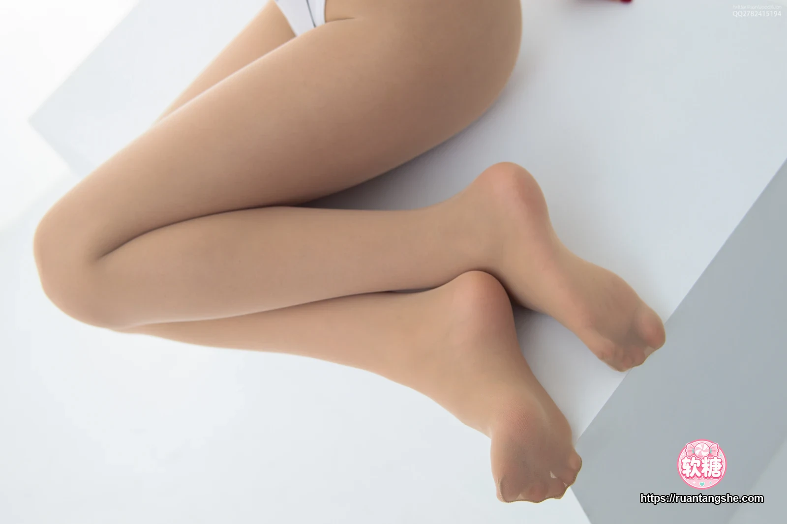 森萝财团 JKFUN-037 《绫波丽战斗服泳装》30D肉丝 卉子