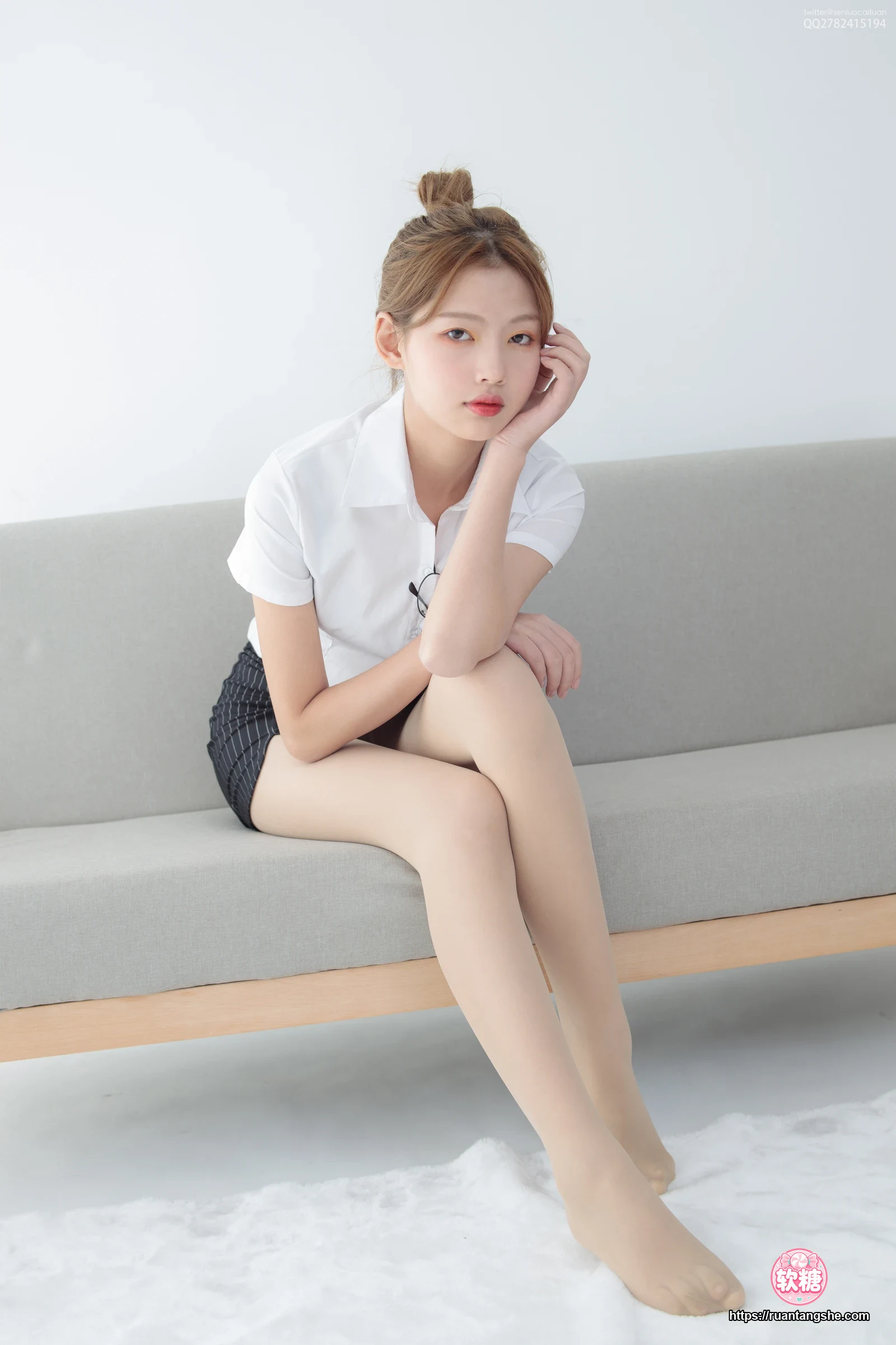 森萝财团 JKFUN-042 《OL一定要搭配眼镜》50D肉丝