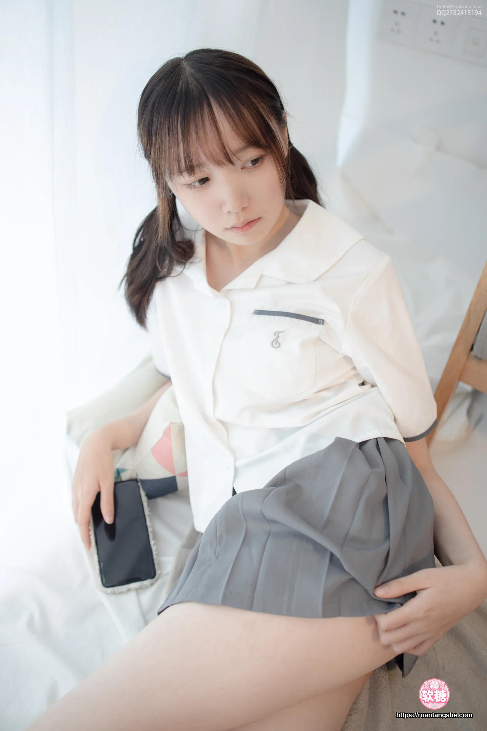 森萝财团 JKFUN-050 《百圆定制1.5-1》 JK果足 Aika