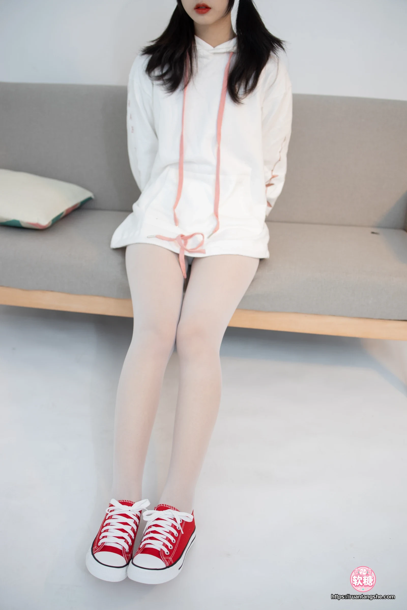 森萝财团 JKFUN-051 《红色帆布鞋定制》13D白丝 小夜