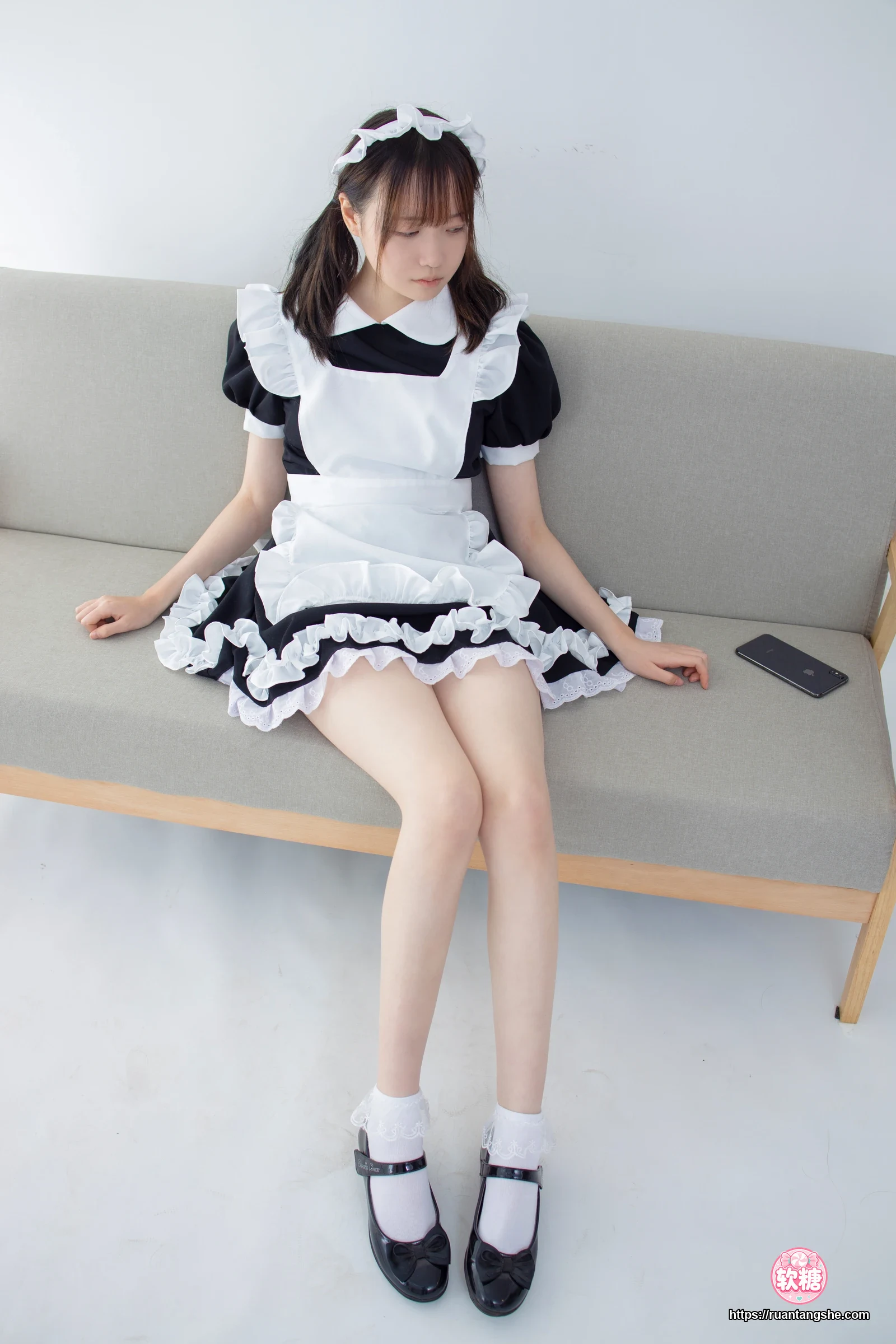 森萝财团 JKFUN-056 《百圆定制2-2》 蕾丝花边短袜女仆 Aika