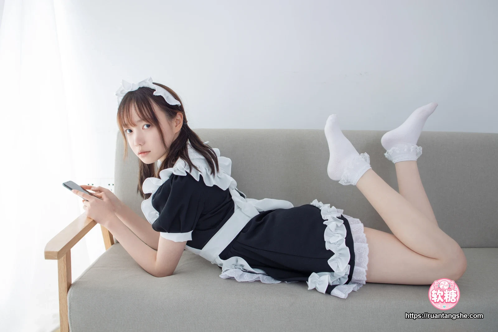 森萝财团 JKFUN-056 《百圆定制2-2》 蕾丝花边短袜女仆 Aika