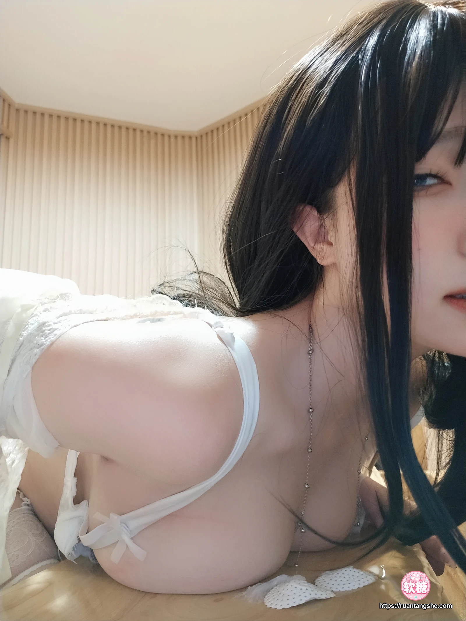 女主K 女主K NO.003 - 白い双子