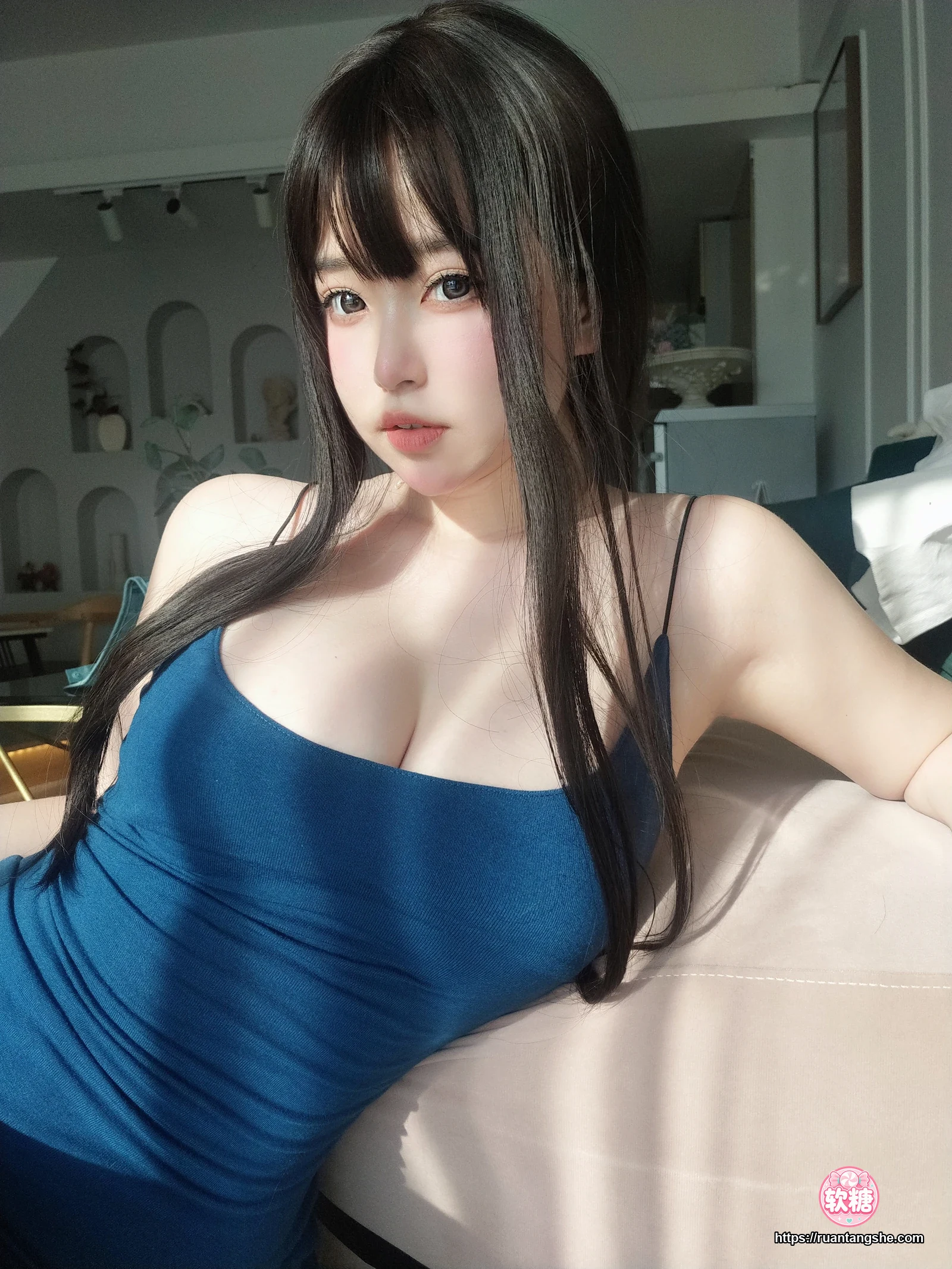 女主K 女主K NO.004 - 乘凉的姐姐