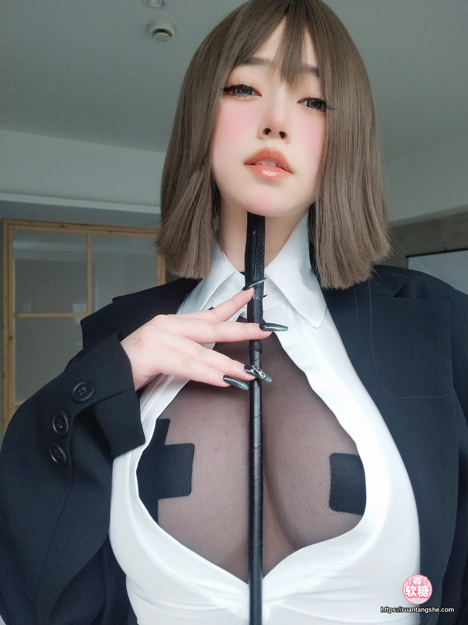 女主K 女主K NO.005 - 大胆的秘书