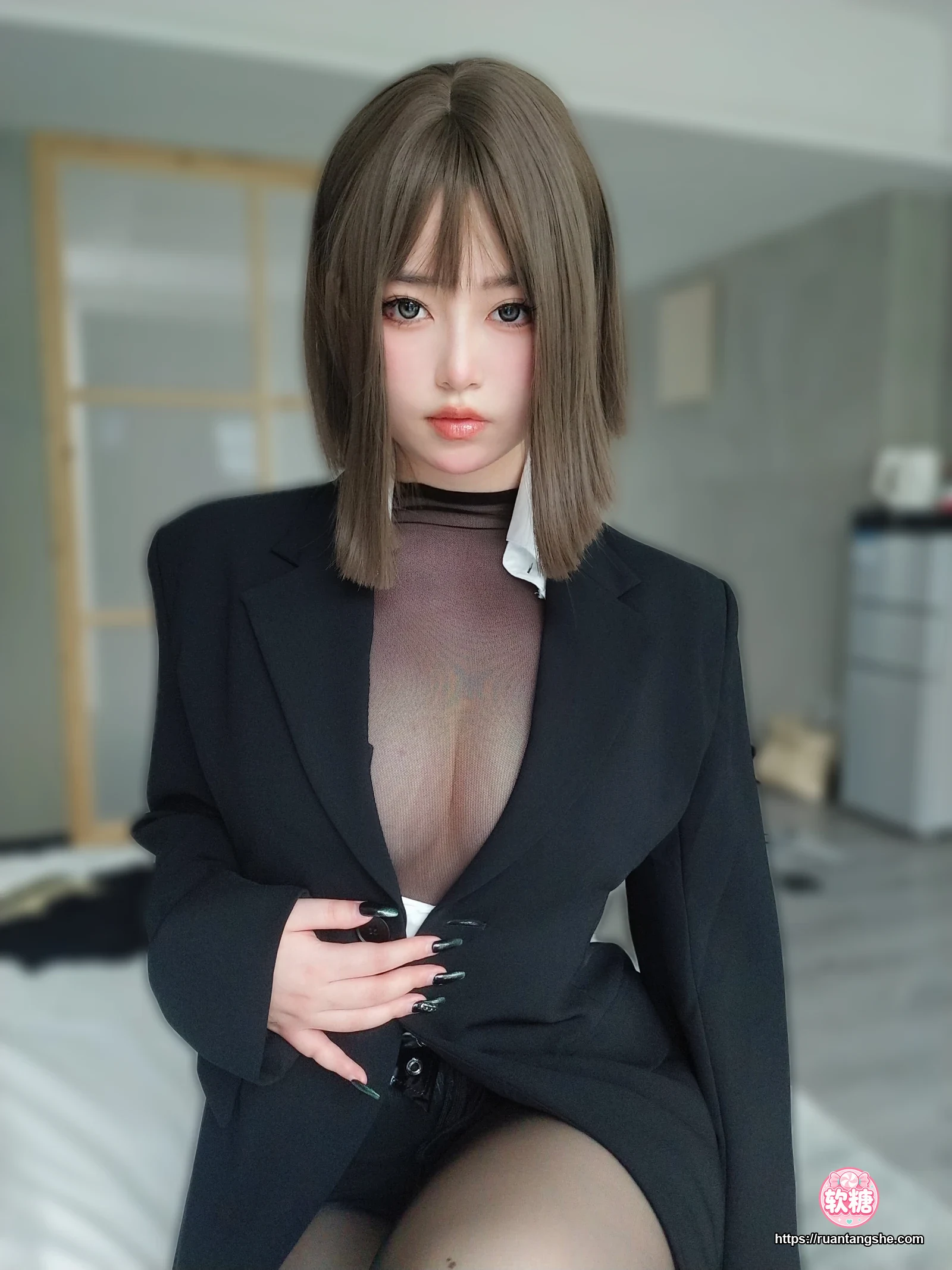 女主K 女主K NO.005 - 大胆的秘书