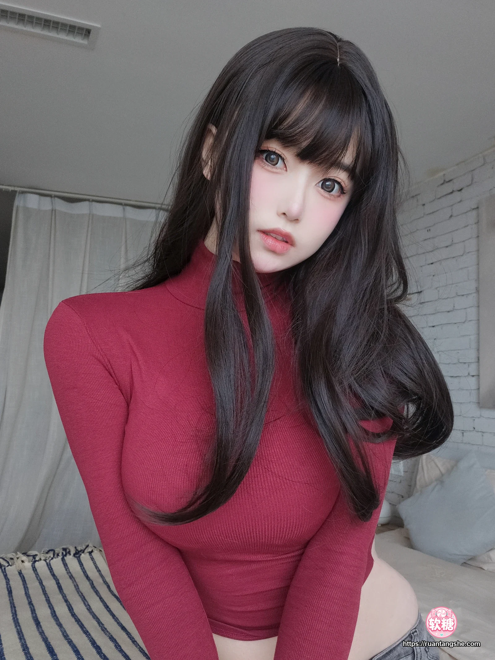 女主K 女主K NO.010 - 红色毛衣的丰满妹妹