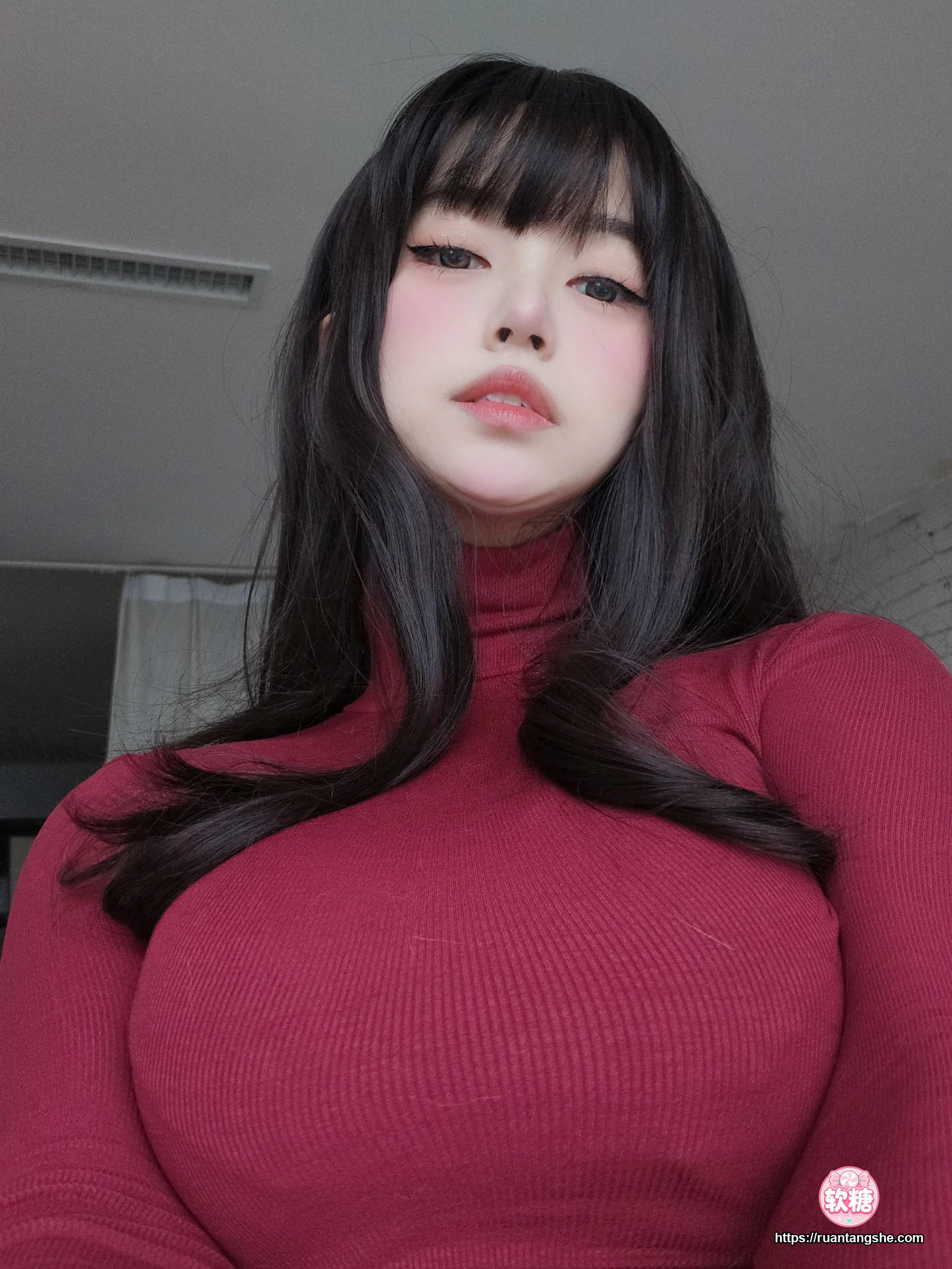 女主K 女主K NO.010 - 红色毛衣的丰满妹妹