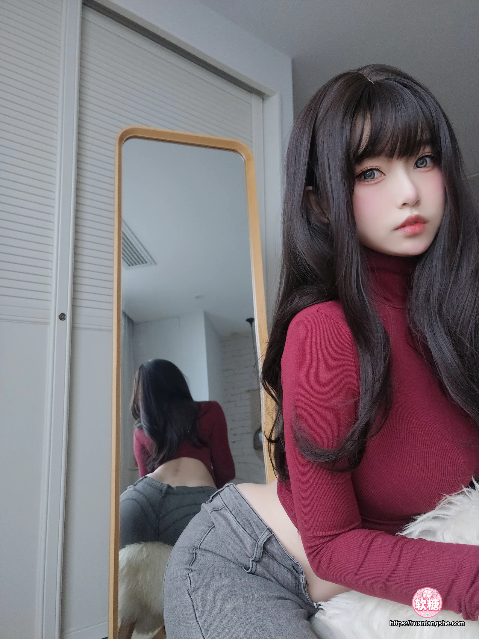 女主K 女主K NO.010 - 红色毛衣的丰满妹妹