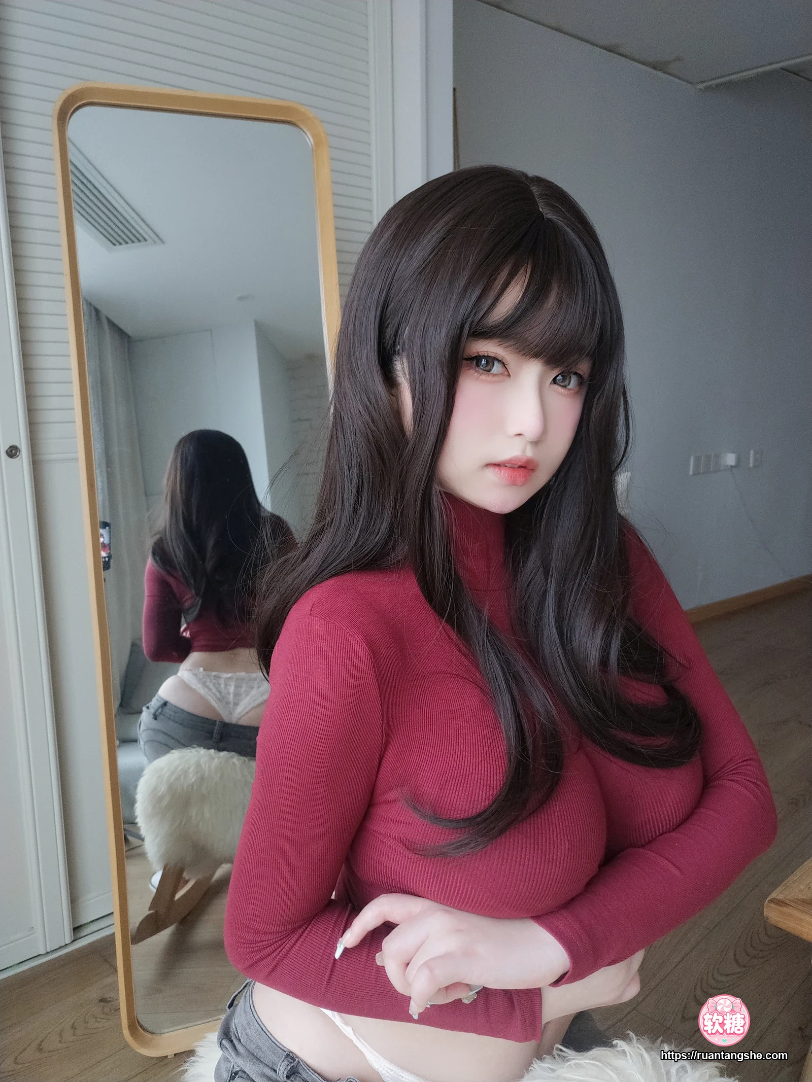女主K 女主K NO.010 - 红色毛衣的丰满妹妹