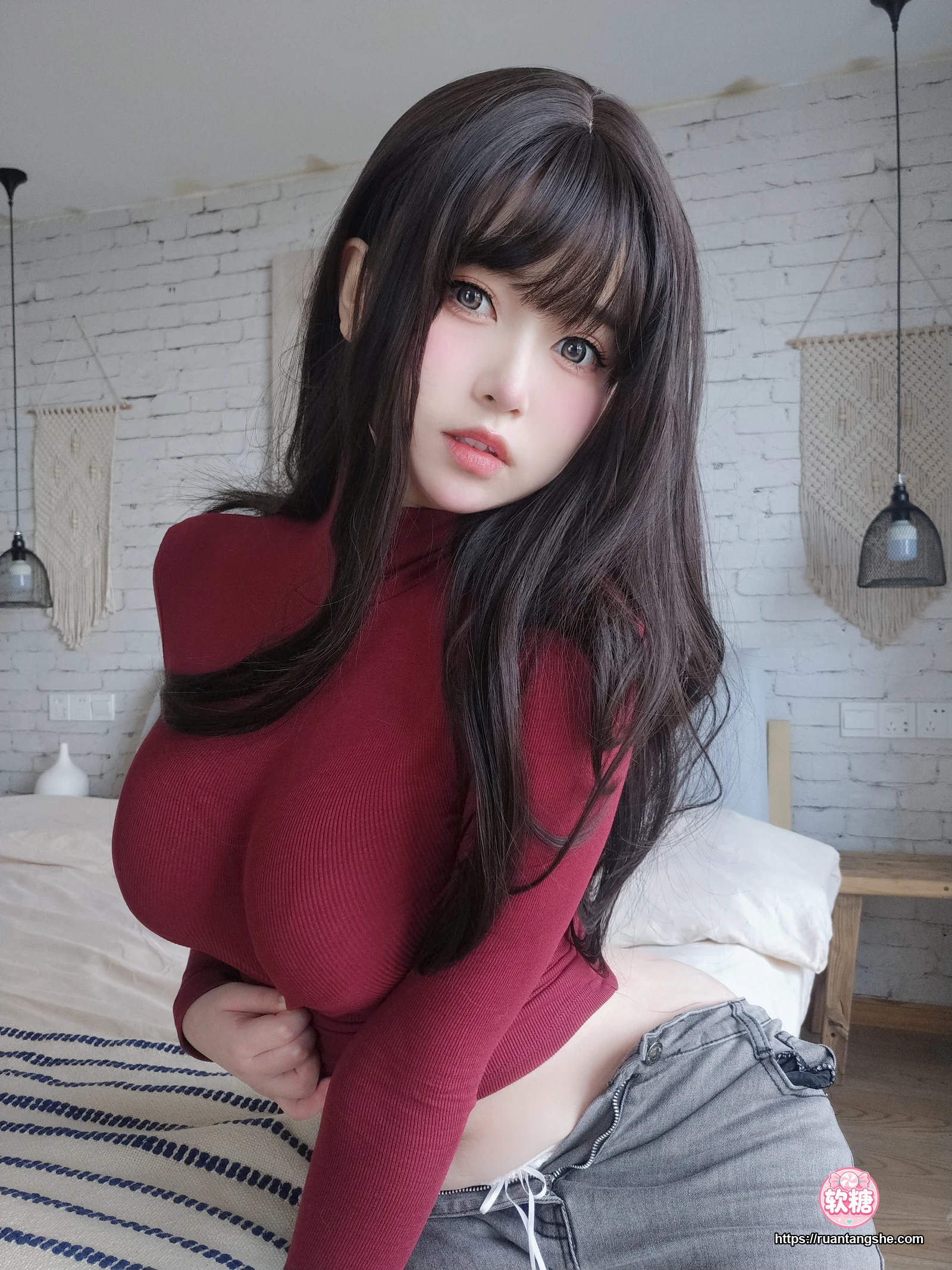女主K 女主K NO.010 - 红色毛衣的丰满妹妹