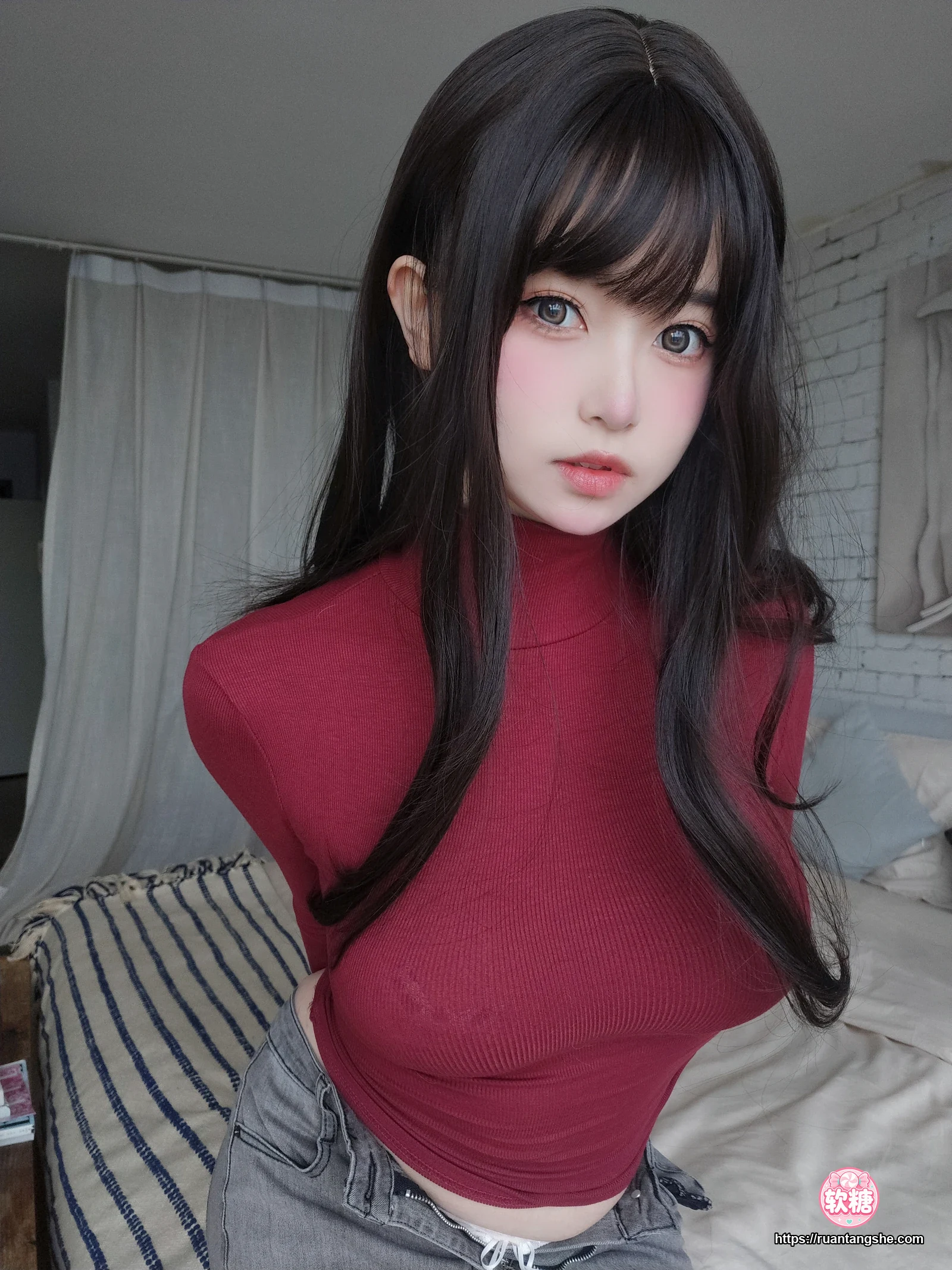 女主K 女主K NO.010 - 红色毛衣的丰满妹妹