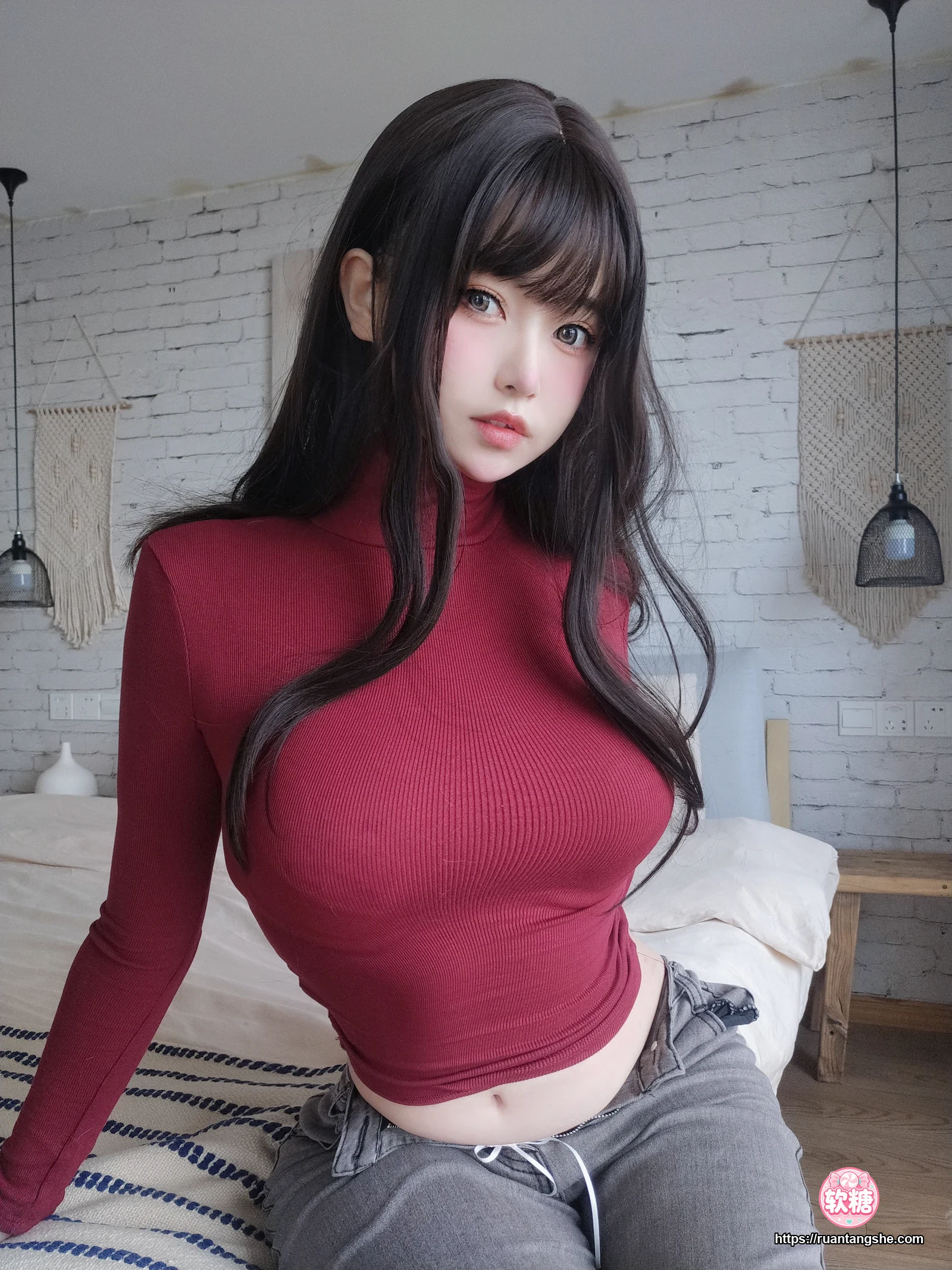 女主K 女主K NO.010 - 红色毛衣的丰满妹妹
