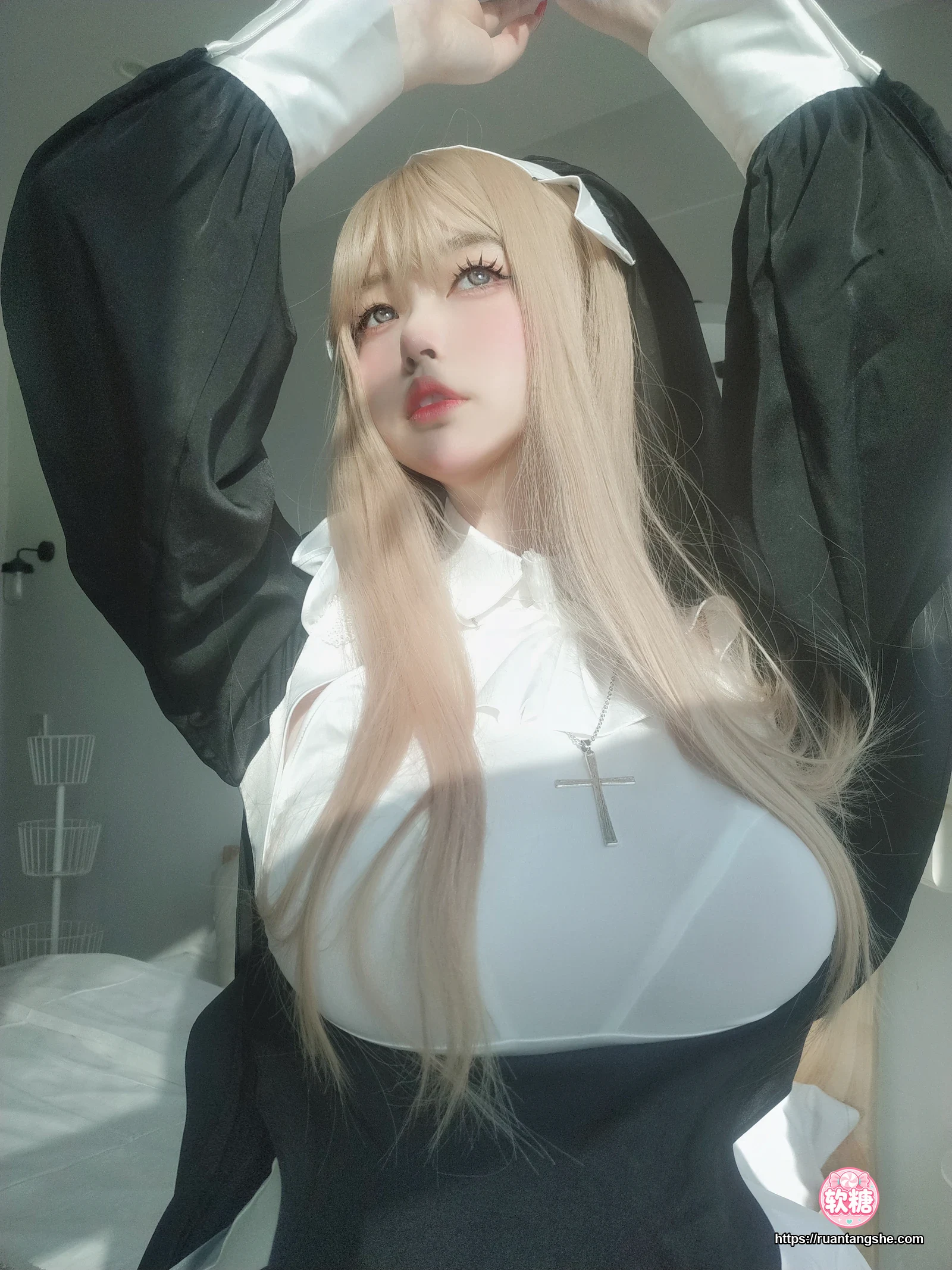 女主K 女主K NO.018 - 修女