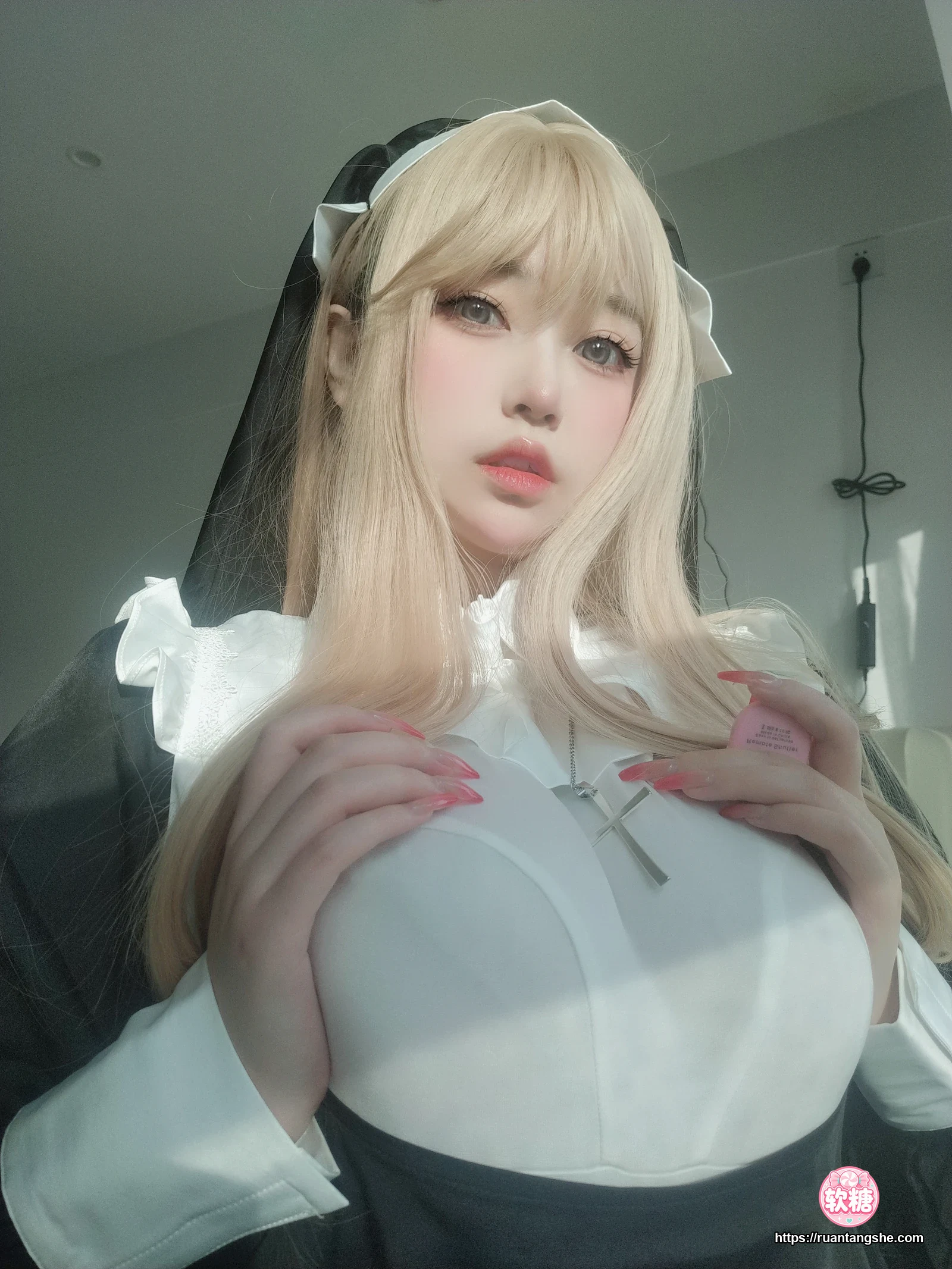 女主K 女主K NO.018 - 修女