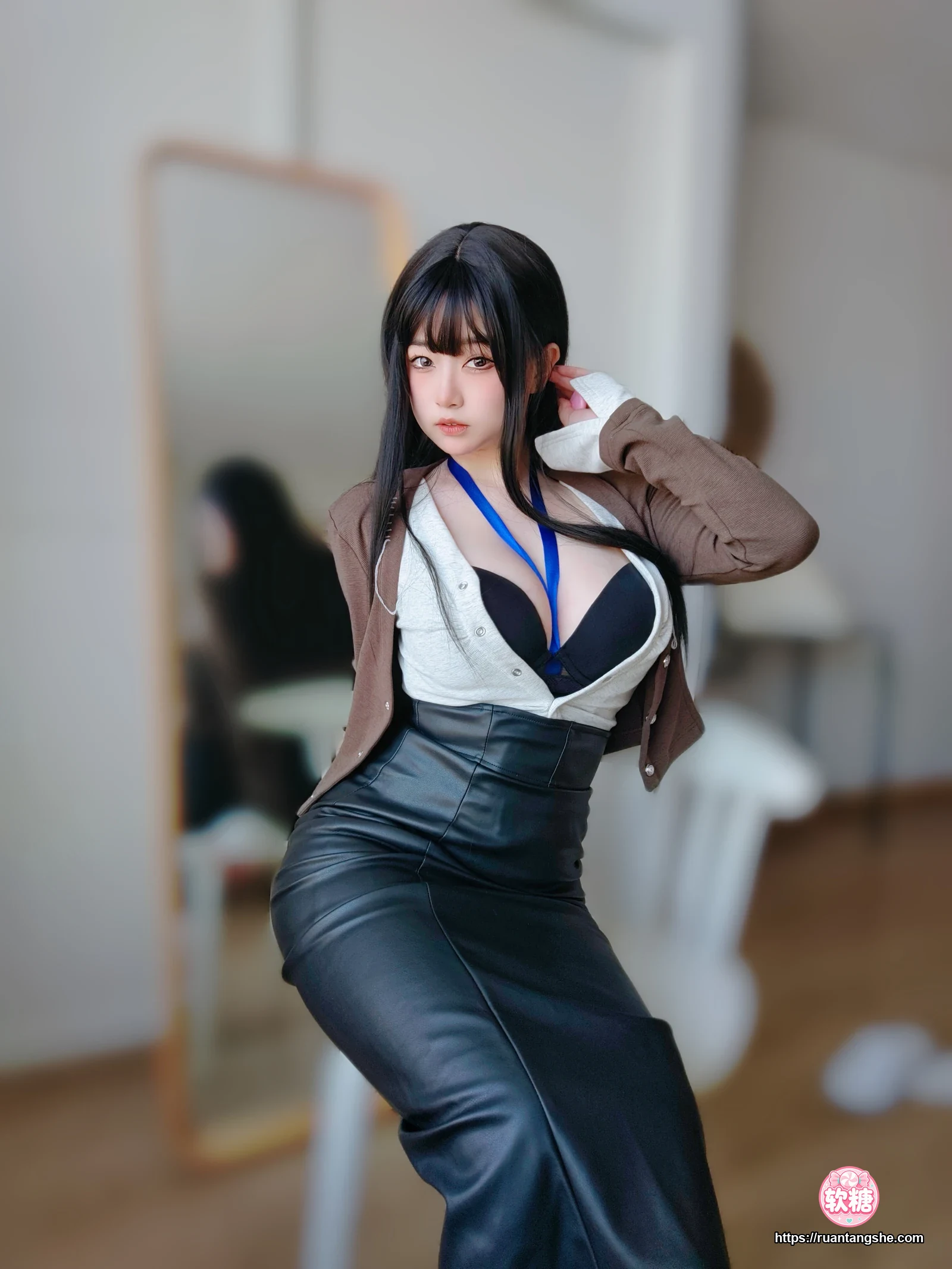 女主K 女主K NO.023 - 上司的秘密