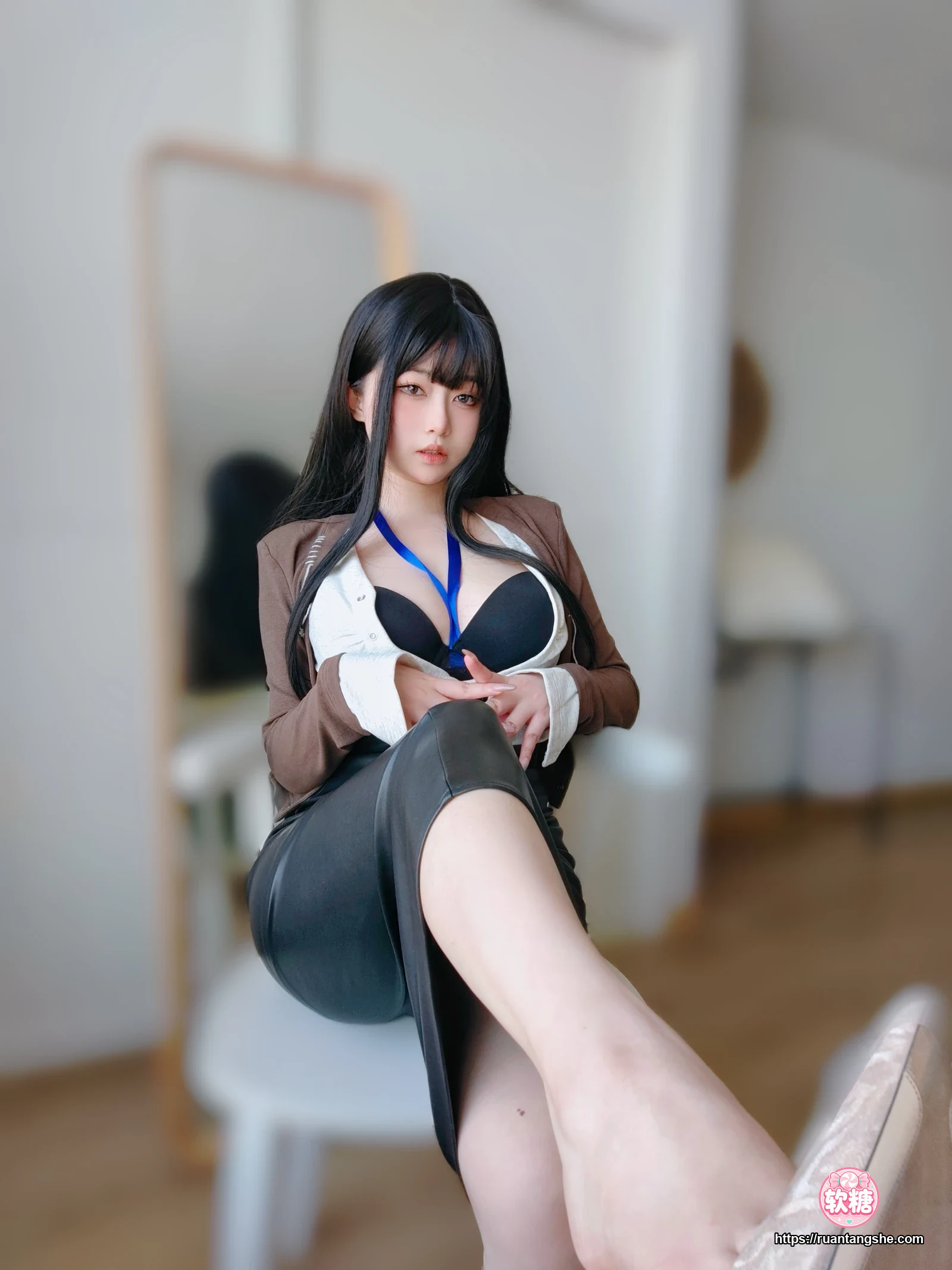 女主K 女主K NO.023 - 上司的秘密