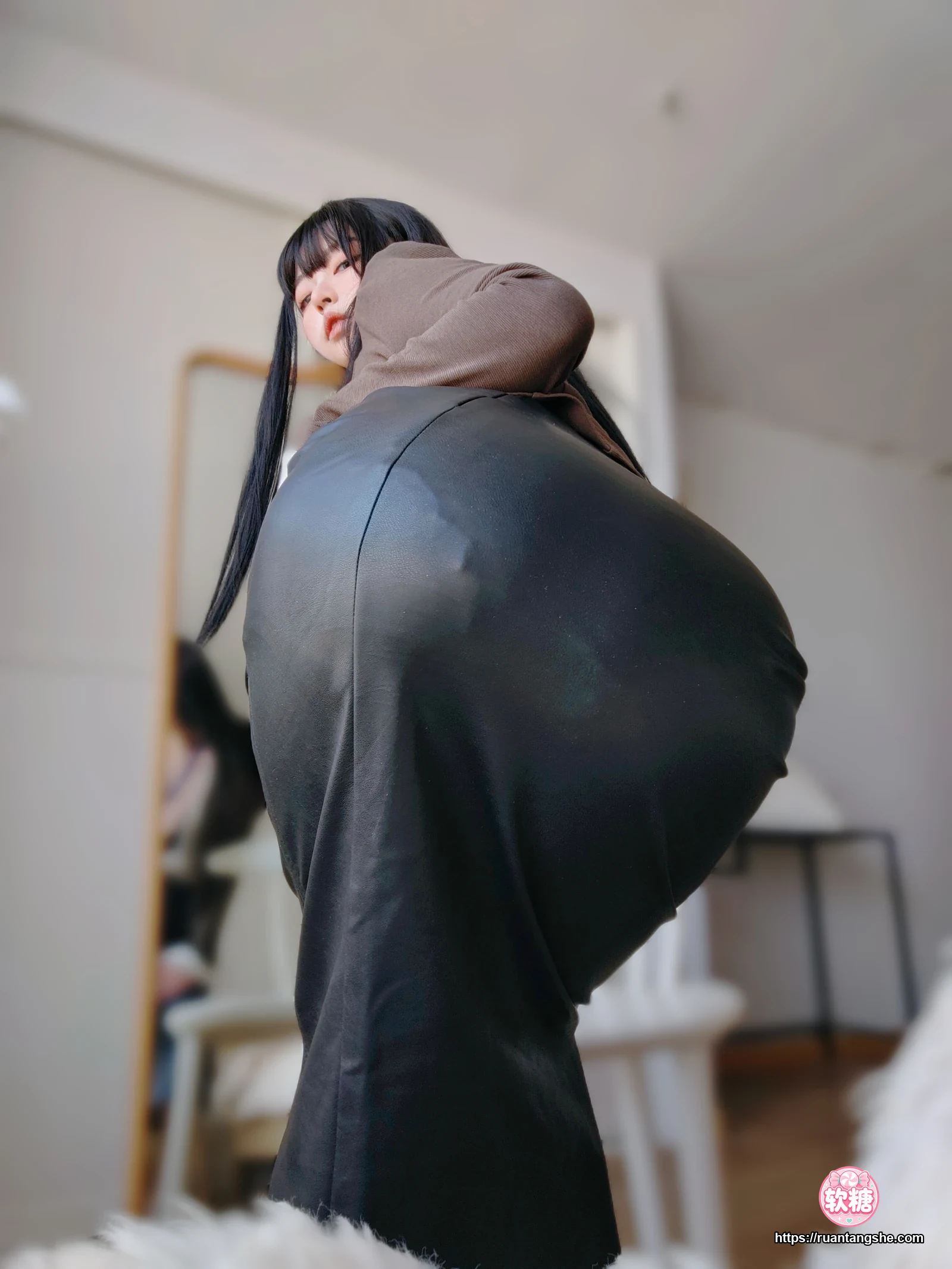 女主K 女主K NO.023 - 上司的秘密