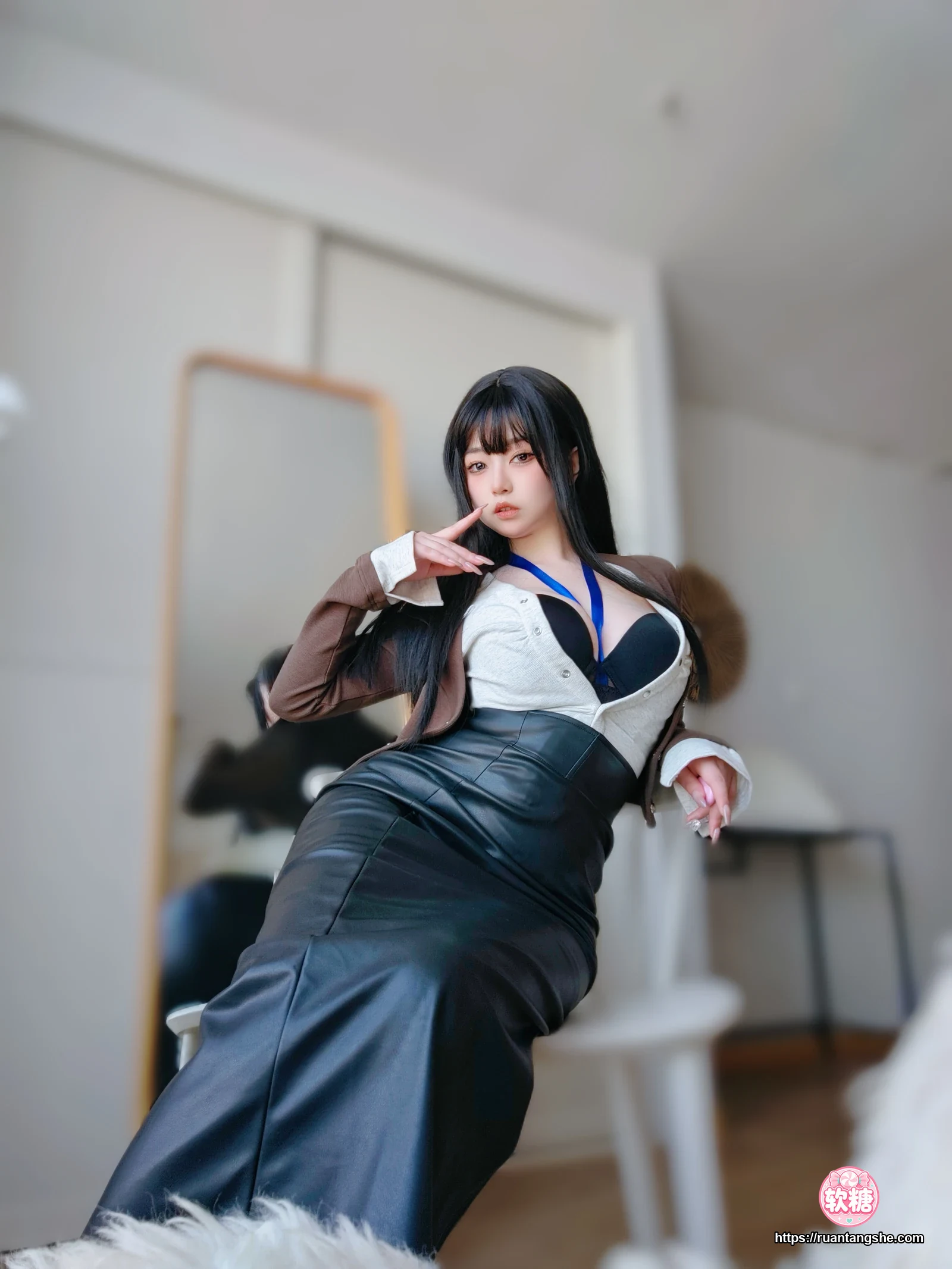 女主K 女主K NO.023 - 上司的秘密