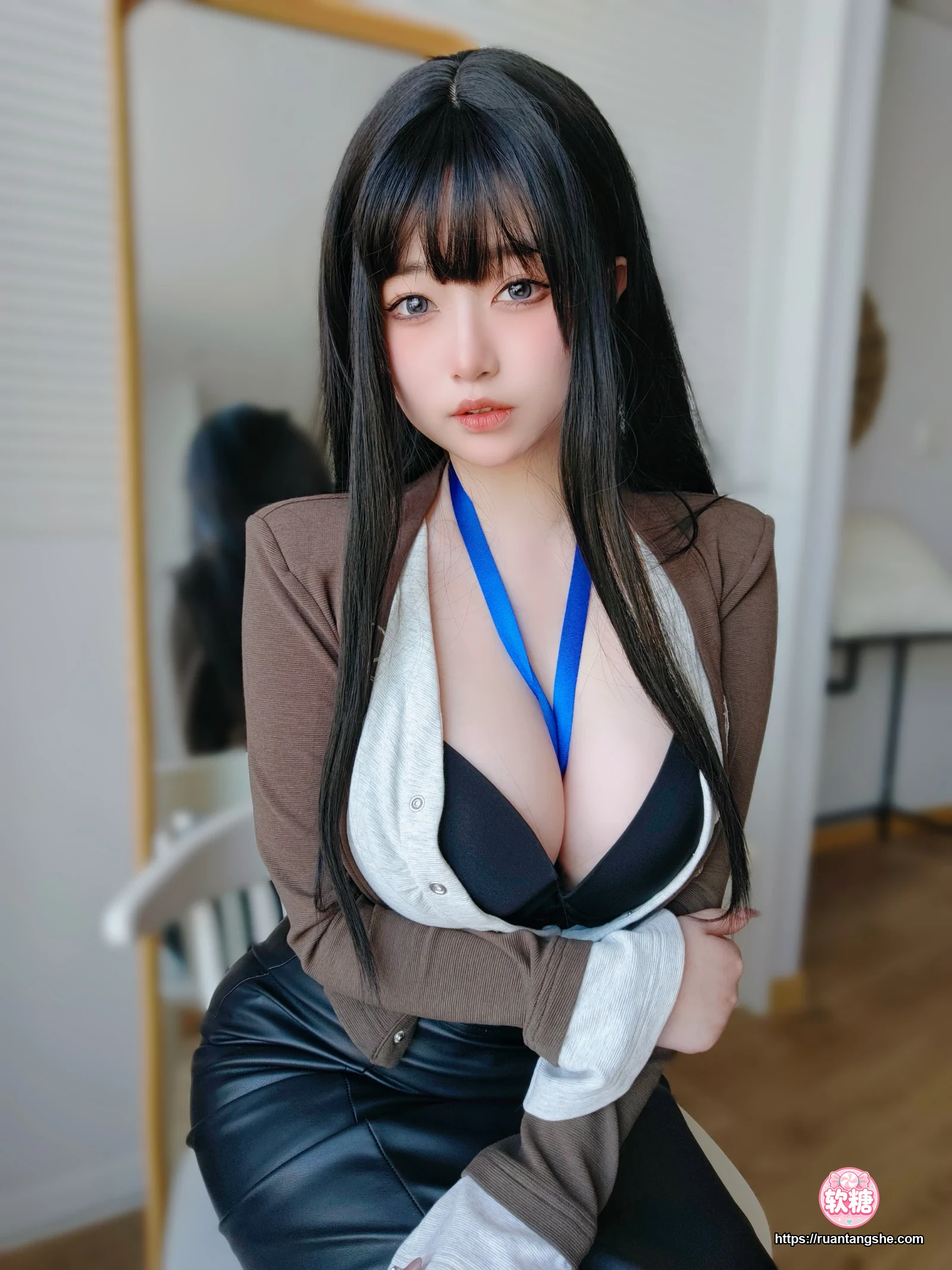 女主K 女主K NO.023 - 上司的秘密