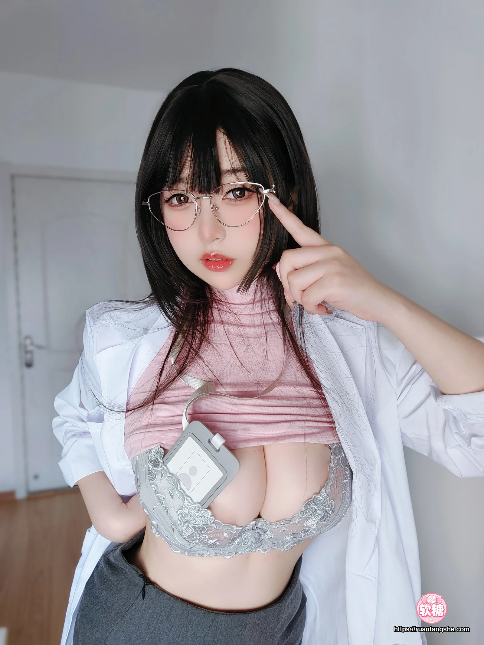 女主K 女主K NO.027 - 保健医师