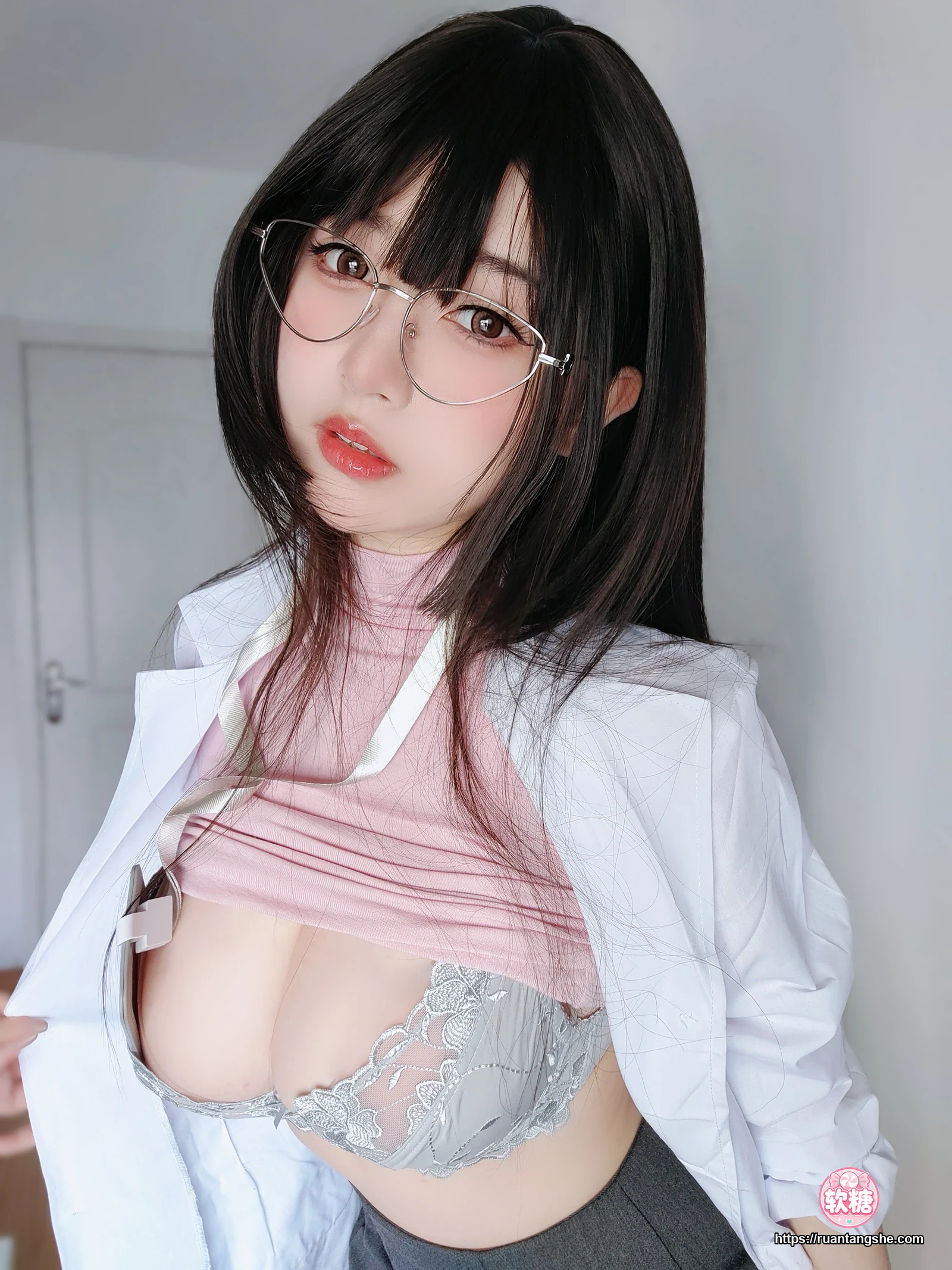 女主K 女主K NO.027 - 保健医师