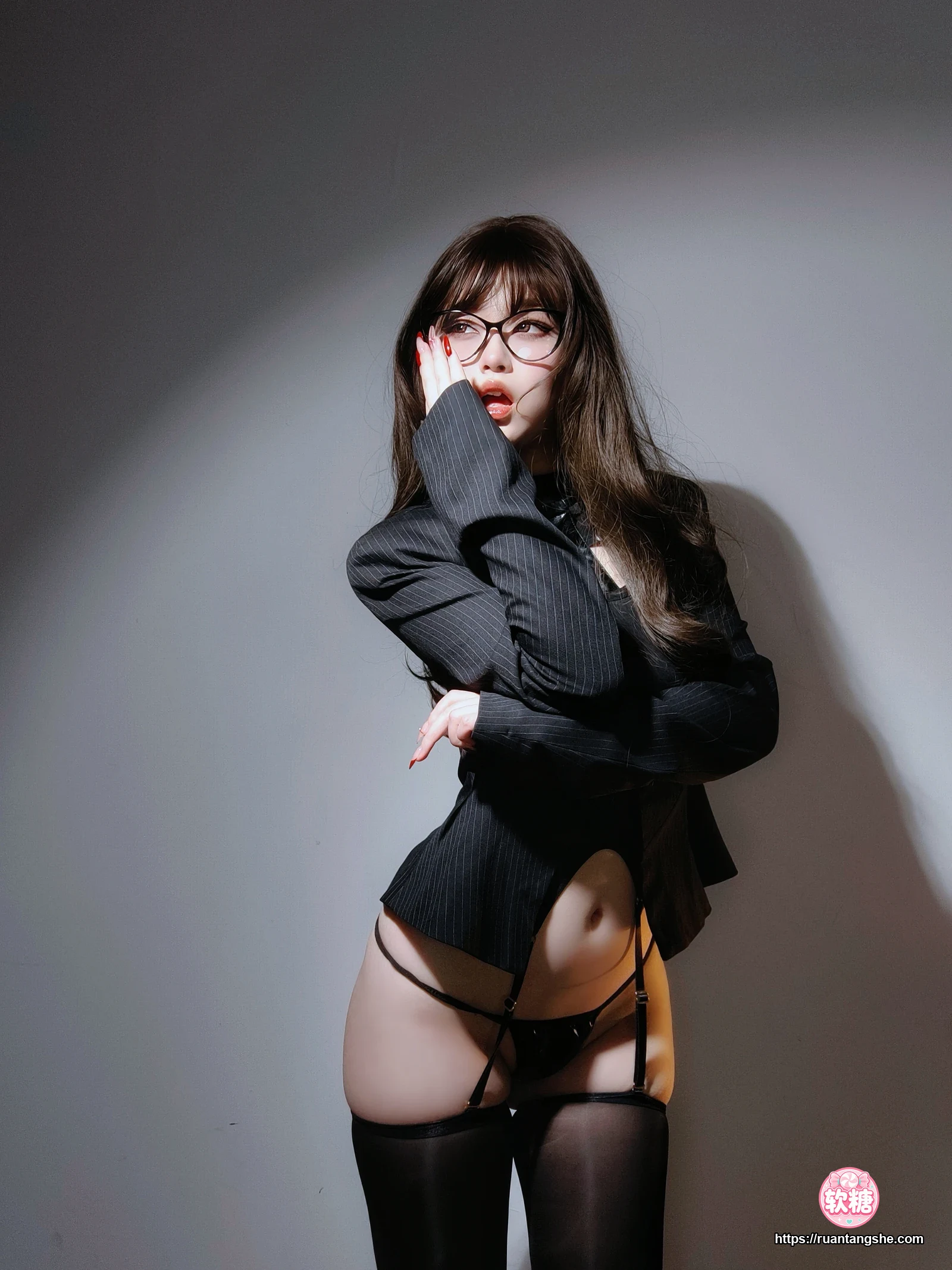 女主K 女主K NO.039 - 秘书の丝袜