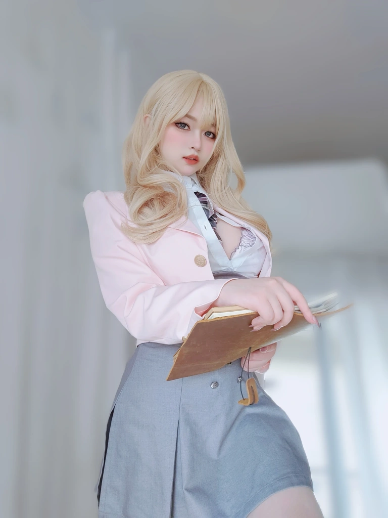 女主K《催眠傲娇的前辈》写真图集 78P｜在线预览与图包下载