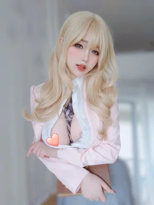 女主K《催眠傲娇的前辈》写真图集 78P｜在线预览与图包下载