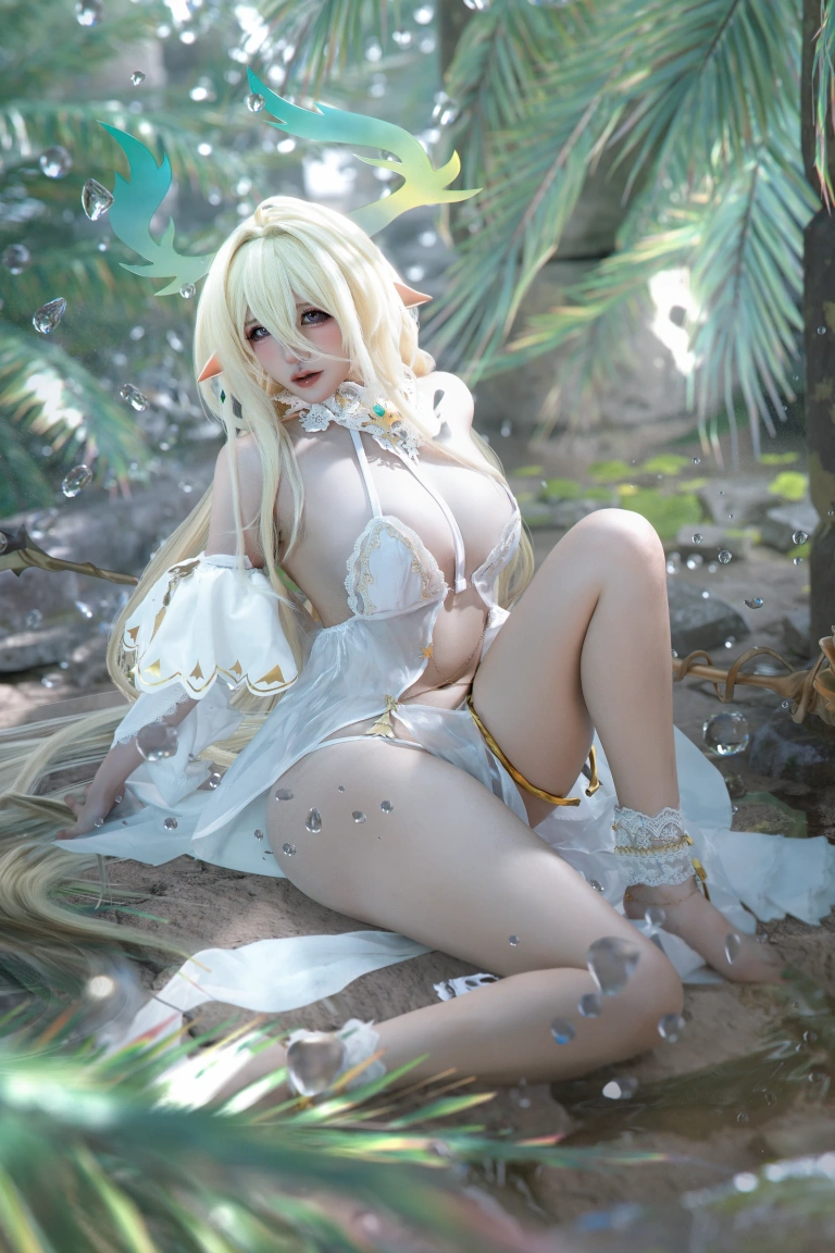 阿薰kaOri《碧蓝航线 金狮》写真图集 209P+6V｜在线预览与图包下载